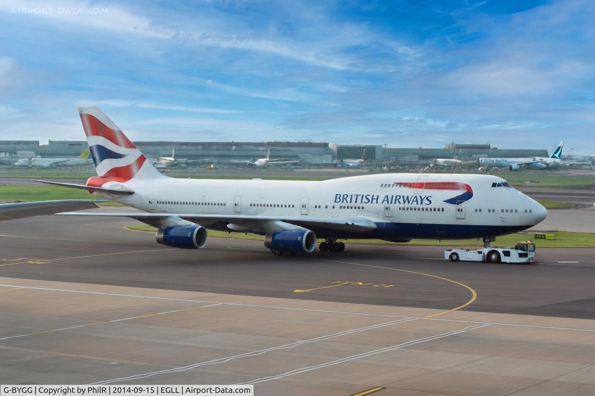 Aircraft G-BYGG, 1999 Boeing 747-436, c/n 28859 l/n 1212, G-BYGG 1999 BA B747-400 LHR, at EGLL, photo by PhilR