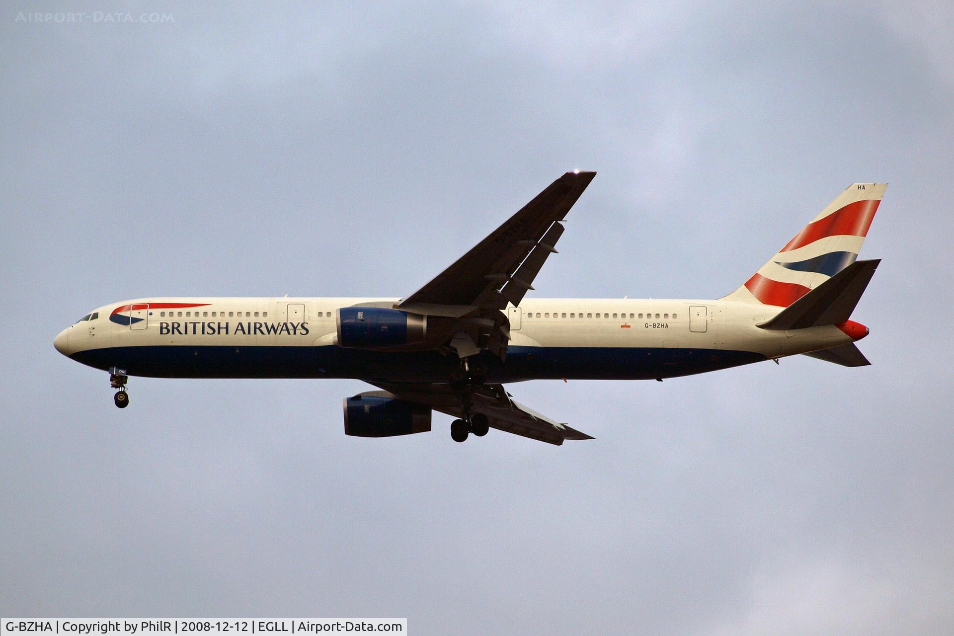 Aircraft G-BZHA, 1998 Boeing 767-336, c/n 29230, G-BZHA 1998 B767-300 BA LHR, at EGLL, photo by PhilR