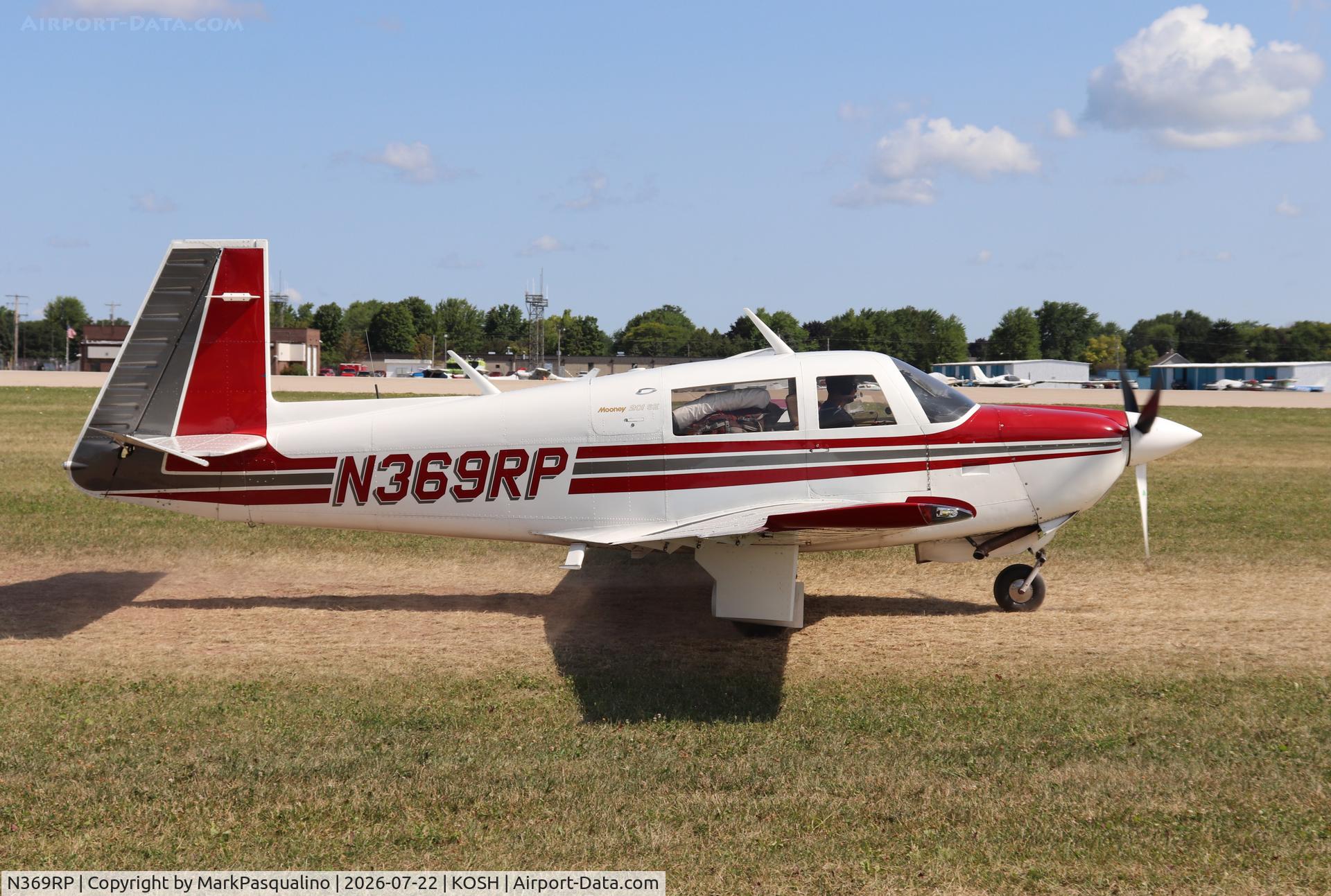 Aircraft N369RP, Mooney M20J 201, c/n 24-1682, Mooney M20J, at KOSH, photo by MarkPasqualino
