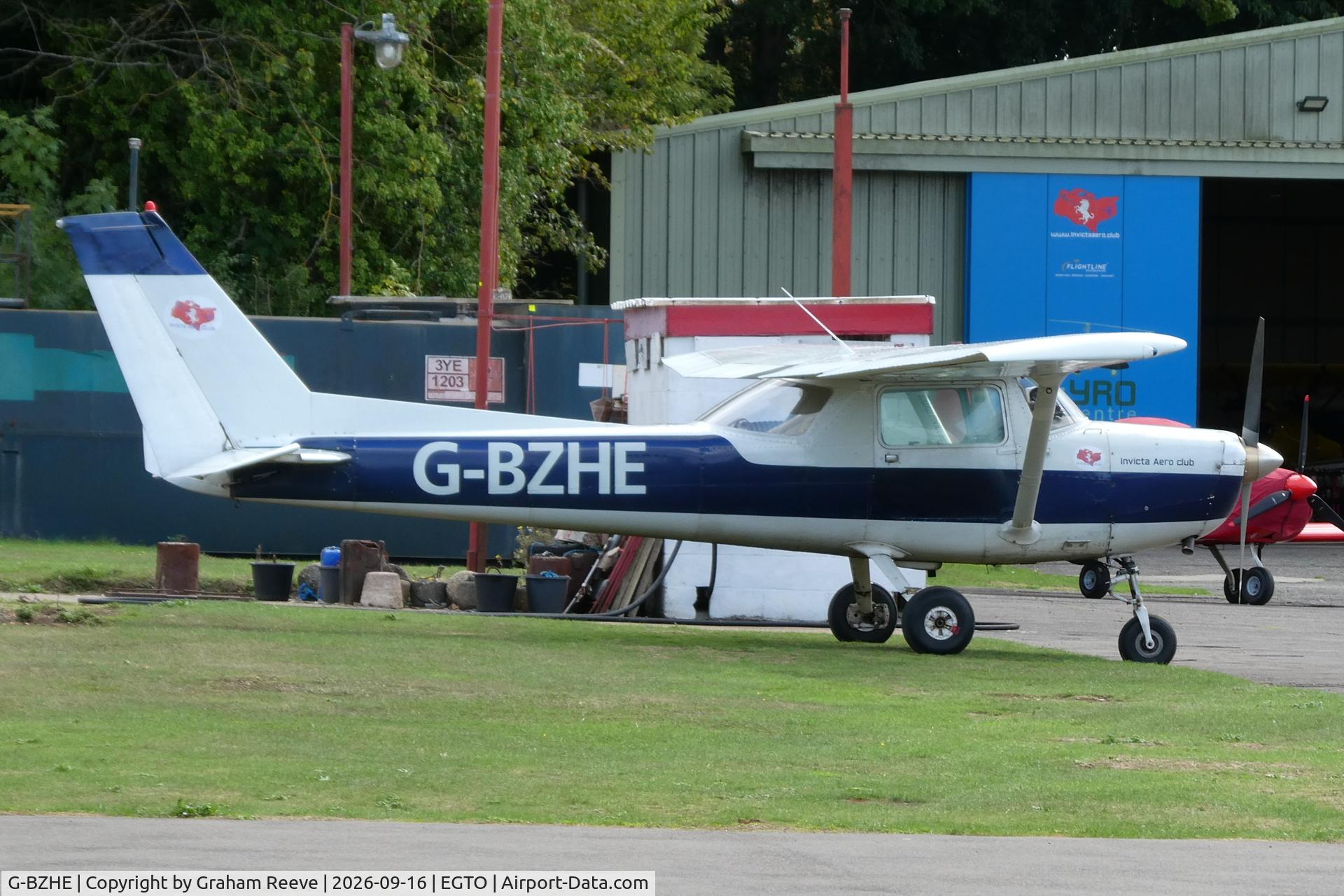 Aircraft G-BZHE, 1978 Cessna 152, c/n 152-81303, Parked at Rochester., at EGTO, photo by Graham Reeve