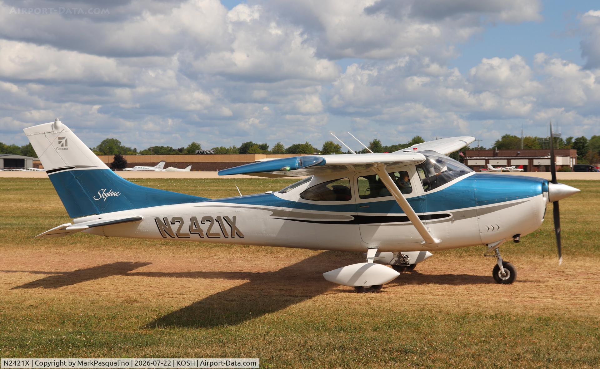 Aircraft N2421X, 1965 Cessna 182H Skylane, c/n 18256321, Cessna 182H, at KOSH, photo by MarkPasqualino