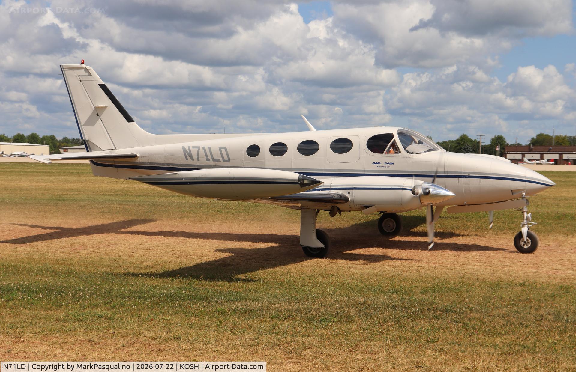 Aircraft N71LD, Cessna 340A, c/n 340A0764, Cessna 340A, at KOSH, photo by MarkPasqualino