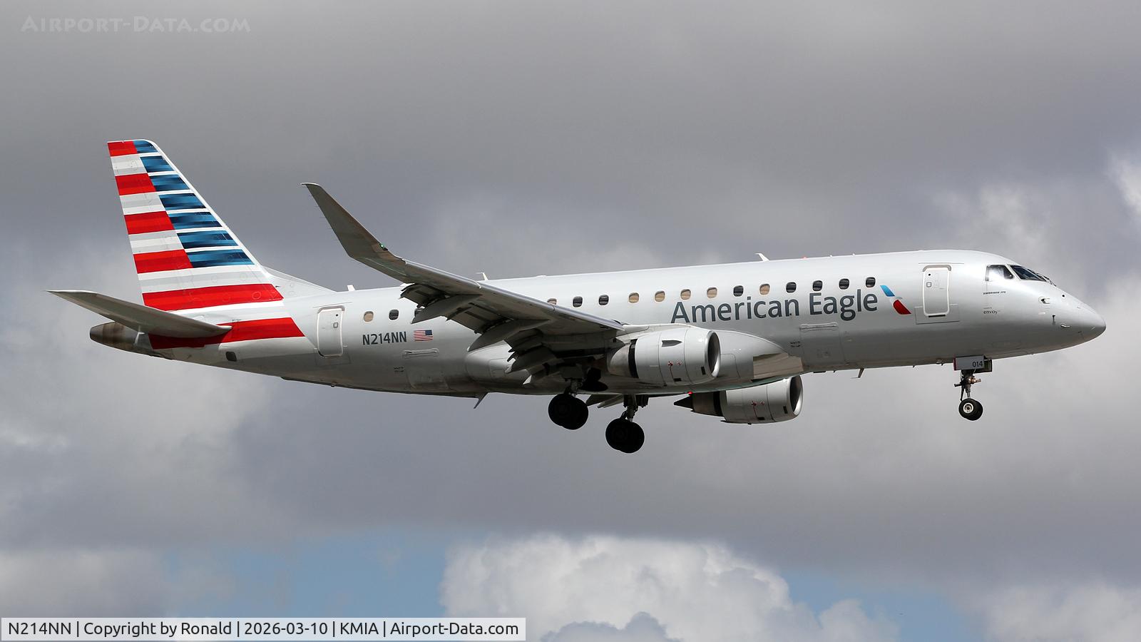 Aircraft N214NN, 2015 Embraer 175LR (ERJ-170-200LR), c/n 17000508, at mia, at KMIA, photo by Ronald