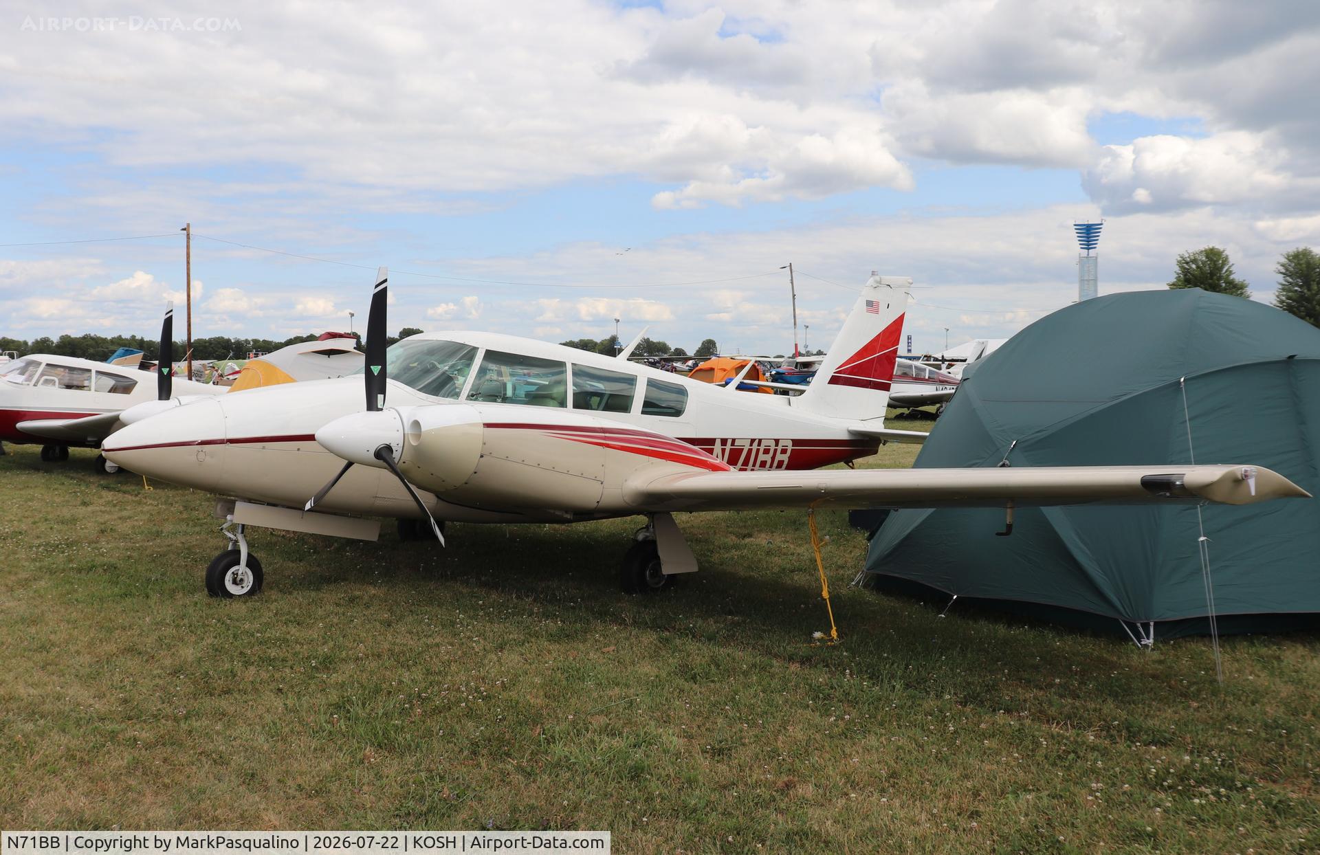 Aircraft N71BB, 1967 Piper PA-30 Twin Comanche, c/n 30-1539, Piper PA-30, at KOSH, photo by MarkPasqualino