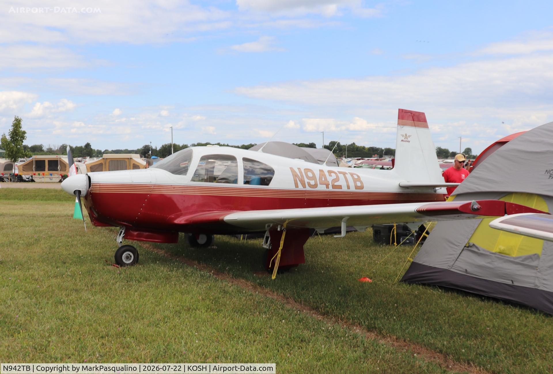 Aircraft N942TB, 1963 Mooney M20C Ranger, c/n 2587, Mooney M20C, at KOSH, photo by MarkPasqualino