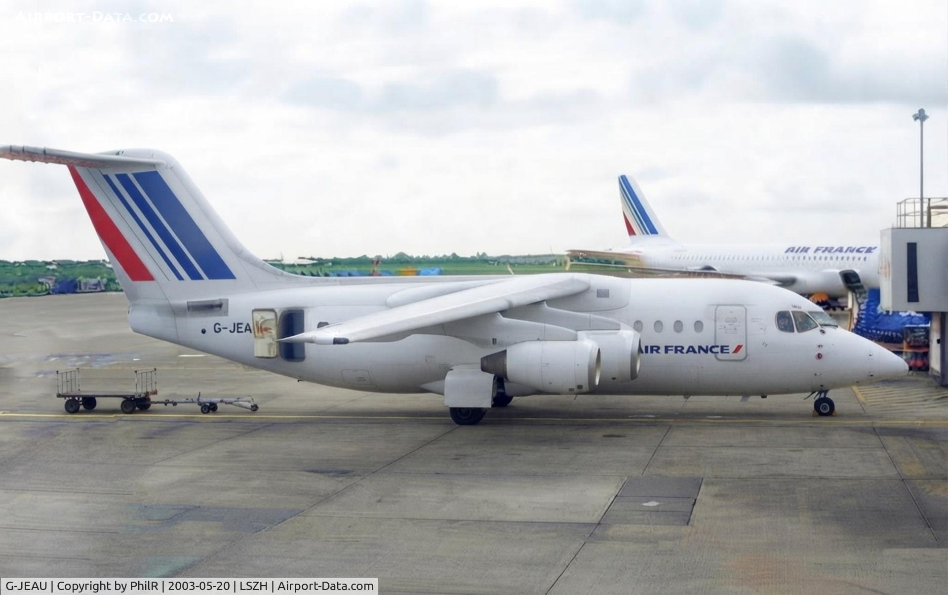 Aircraft G-JEAU, 1986 British Aerospace BAe.146-100, c/n E1035, G-JEAU 1986 BAe 146-100 Air France ZRH, at LSZH, photo by PhilR
