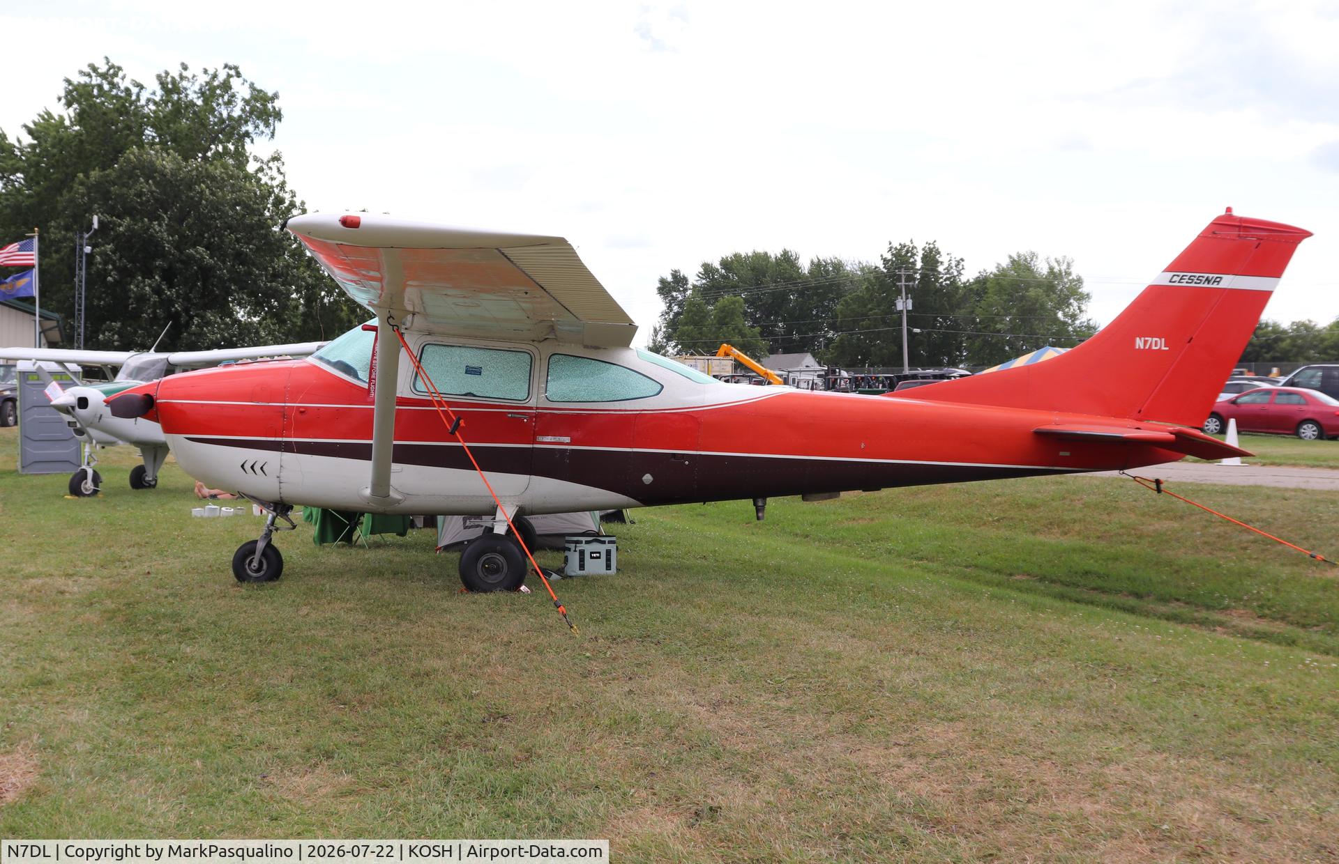 Aircraft N7DL, 1969 Cessna 182M Skylane, c/n 18259774, Cessna 182M, at KOSH, photo by MarkPasqualino
