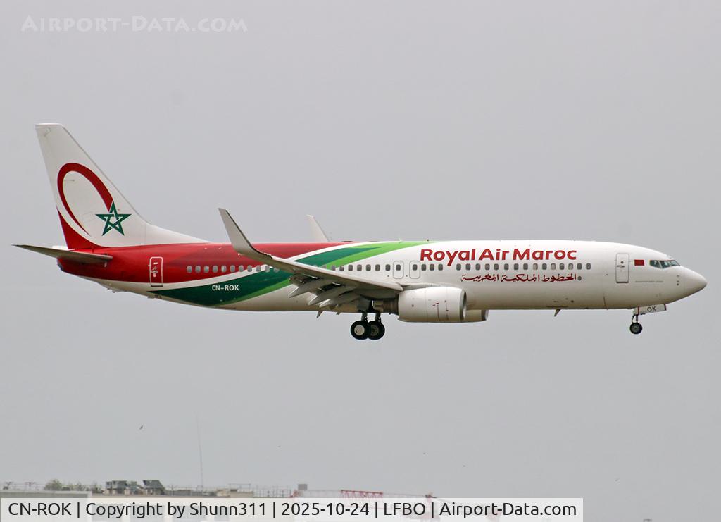 Aircraft CN-ROK, 2006 Boeing 737-8B6, c/n 33064 l/n 2180, Landing rwy 32L in new c/s, at LFBO, photo by Shunn311