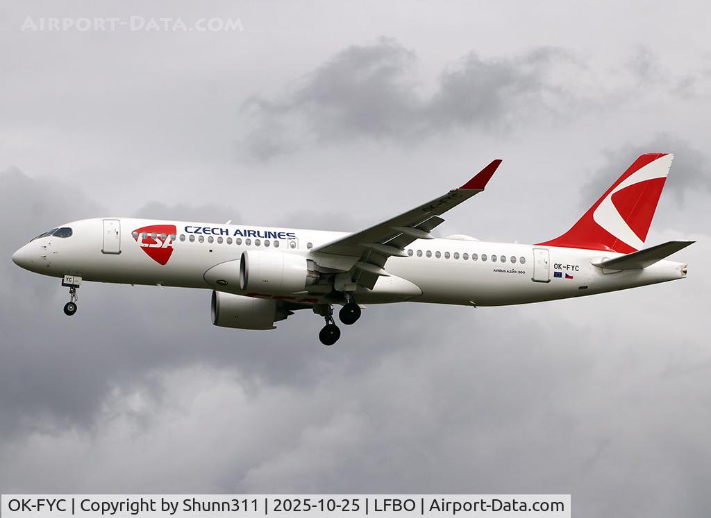 Aircraft OK-FYC, 2025 Airbus A220-300, c/n 55347, Landing rwy 32L, at LFBO, photo by Shunn311