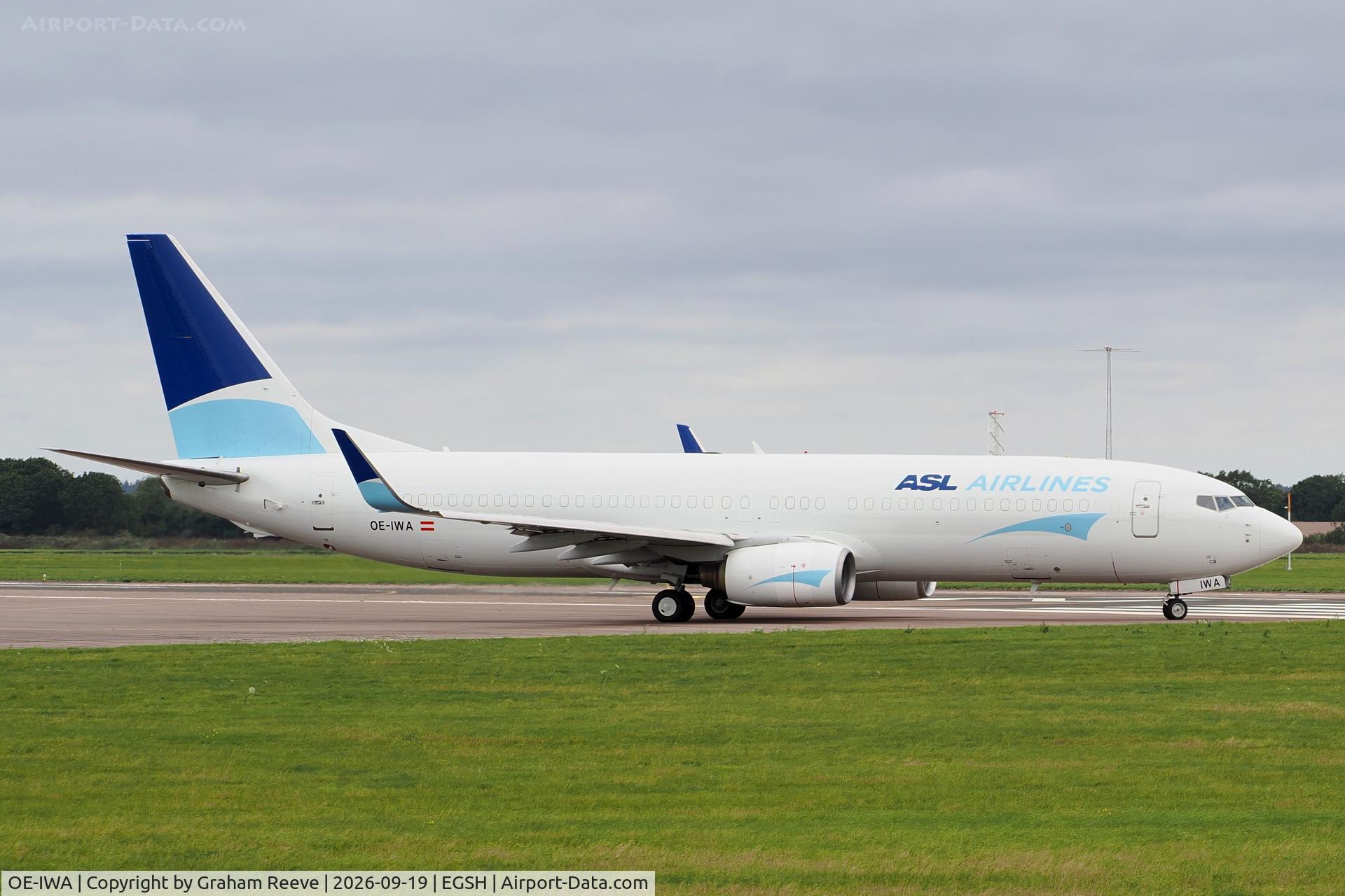 Aircraft OE-IWA, 2006 Boeing 737-8AS, c/n 33623 l/n 2123, Departing from Norwich., at EGSH, photo by Graham Reeve
