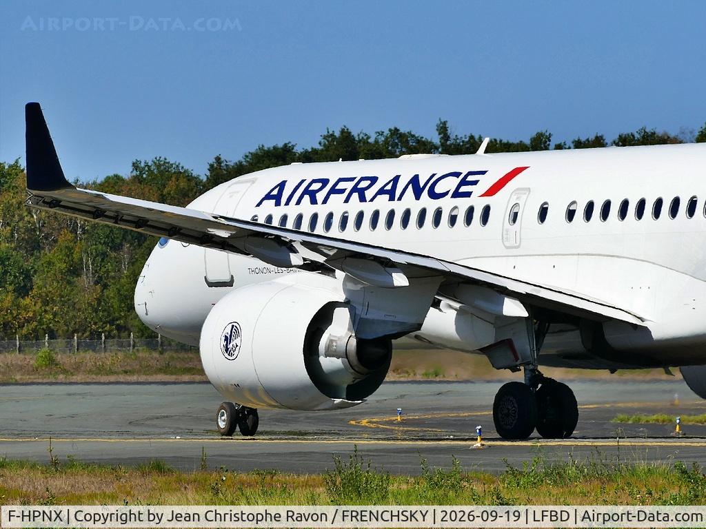 Aircraft F-HPNX, 2025 Airbus A220-300, c/n 55390, Bordeaux (BOD) Paris (CDG) AF7435, at LFBD, photo by Jean Christophe Ravon / FRENCHSKY