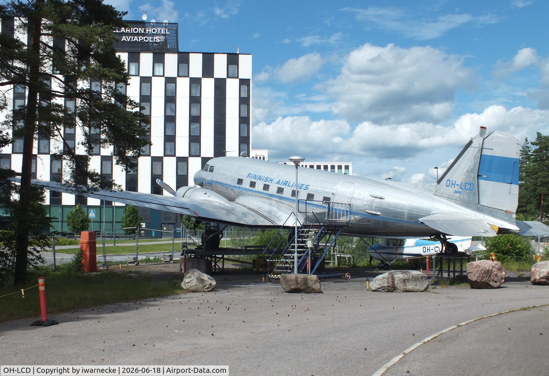 Aircraft OH-LCD, 1943 Douglas C-47A-75-DL, c/n 19309, Douglas DC-3C-S1C3-G (built as C-47A-75-DL) at the Suomen Ilmailumuseo (Finnish Aviation Museum), Vantaa, photo by iwarnecke