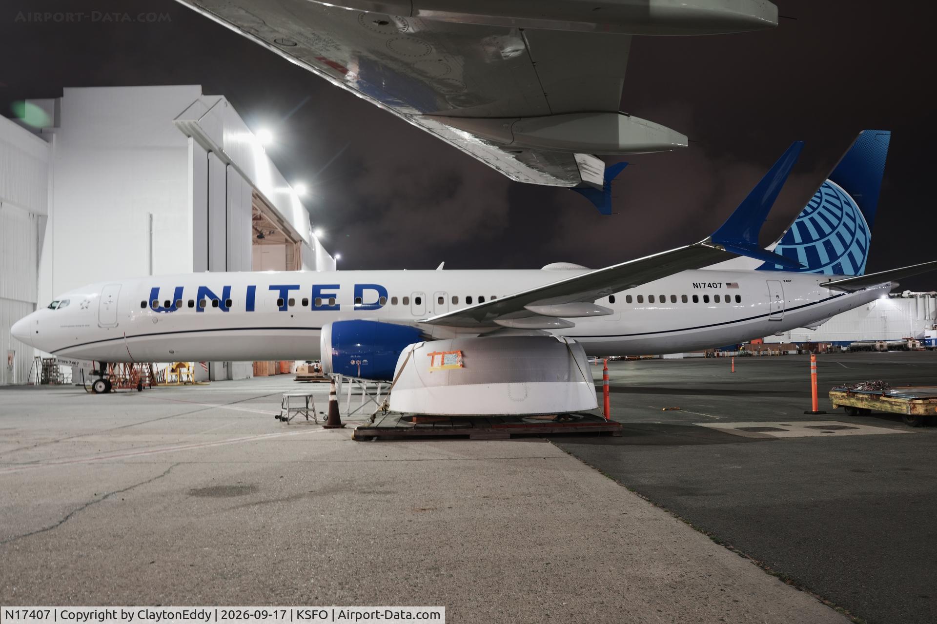 Aircraft N17407, 2025 Boeing 737-9 MAX, c/n 68816 l/n 9228, SFO 2026, at KSFO, photo by ClaytonEddy