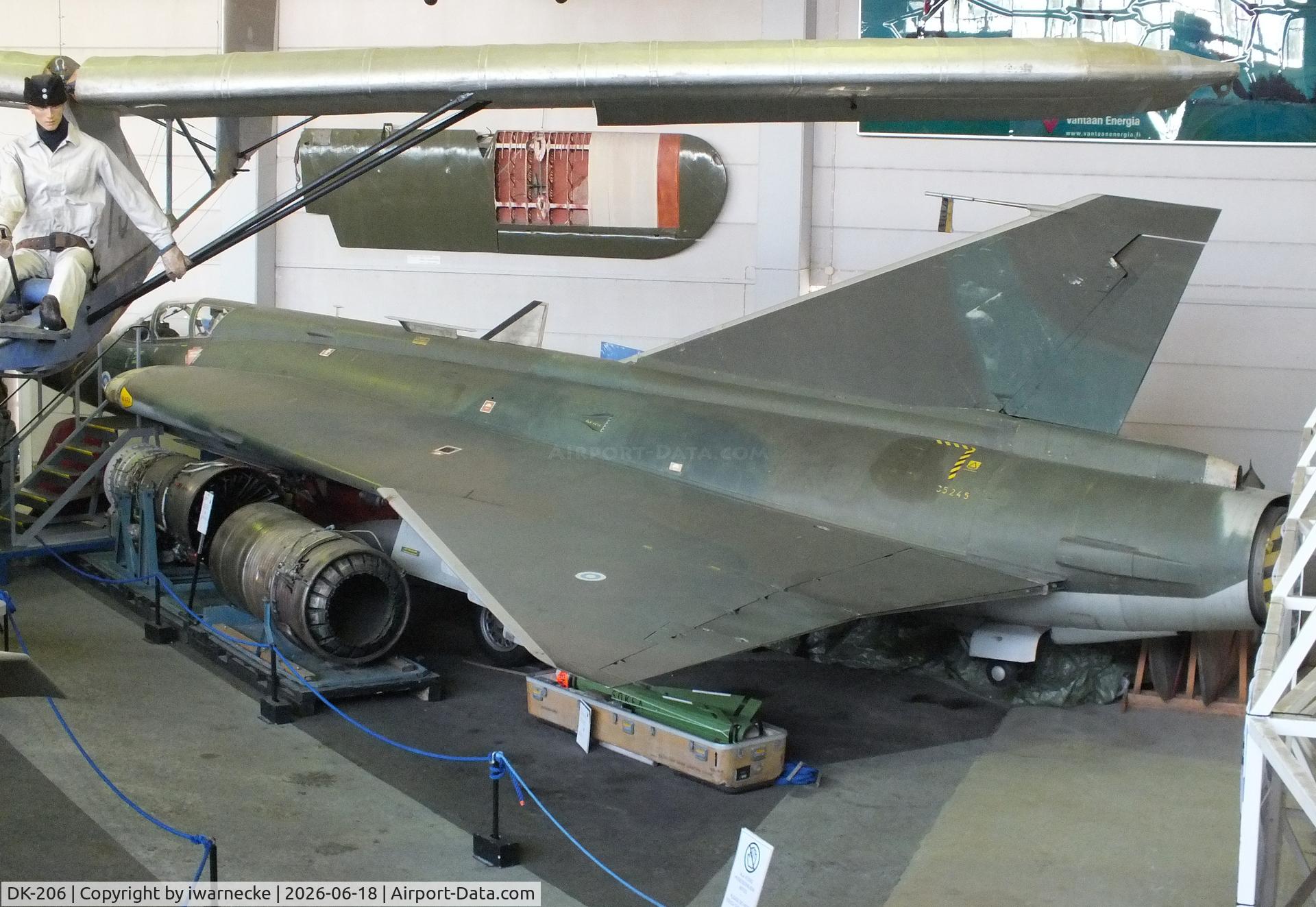 Aircraft DK-206, Saab J-35BS Draken, c/n 35-245, SAAB J35BS Draken at the Suomen Ilmailumuseo (Finnish Aviation Museum), Vantaa, photo by iwarnecke