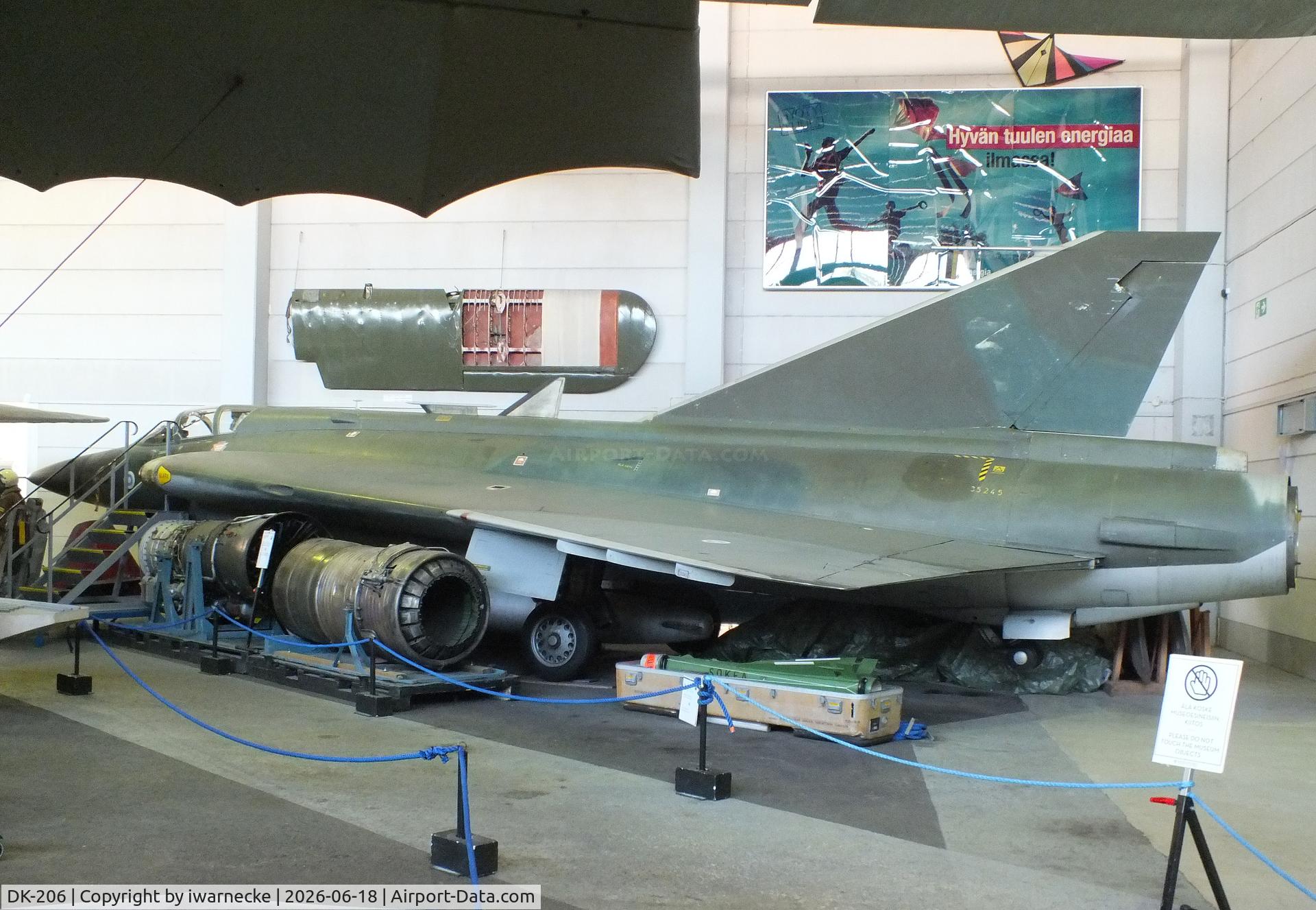 Aircraft DK-206, Saab J-35BS Draken, c/n 35-245, SAAB J35BS Draken at the Suomen Ilmailumuseo (Finnish Aviation Museum), Vantaa, photo by iwarnecke