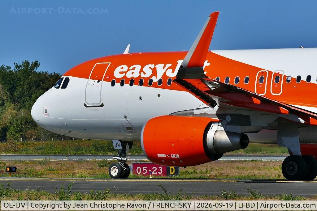 Aircraft OE-IJV, 2017 Airbus A320-214, c/n 7597, Bordeaux (BOD) Milan (MXP) U23962, at LFBD, photo by Jean Christophe Ravon / FRENCHSKY