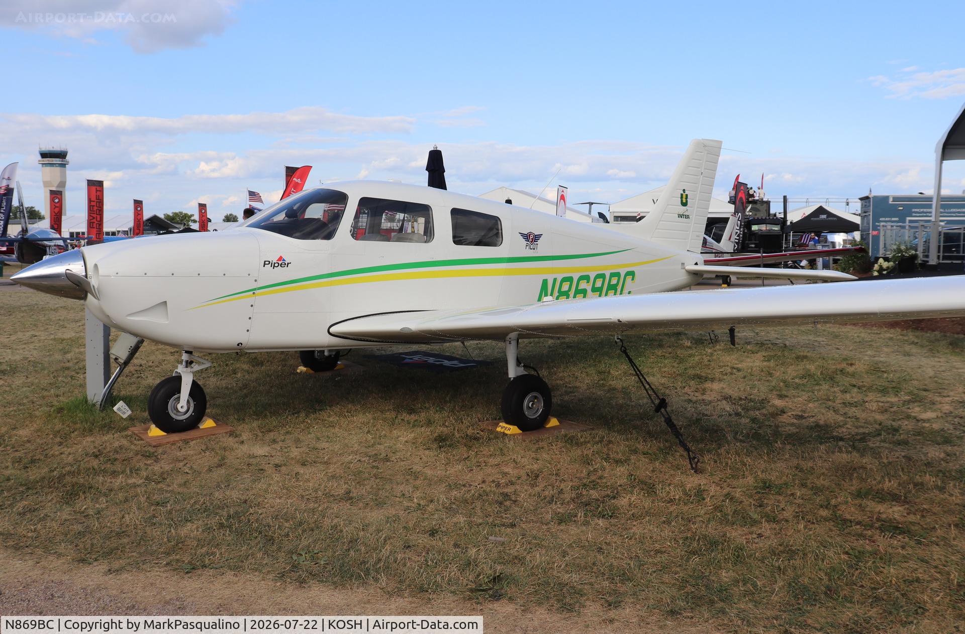 Aircraft N869BC, Piper PA-28-181 Pilot 100i, c/n 28020269, Piper PA-28-181 Pilot 100i, at KOSH, photo by MarkPasqualino