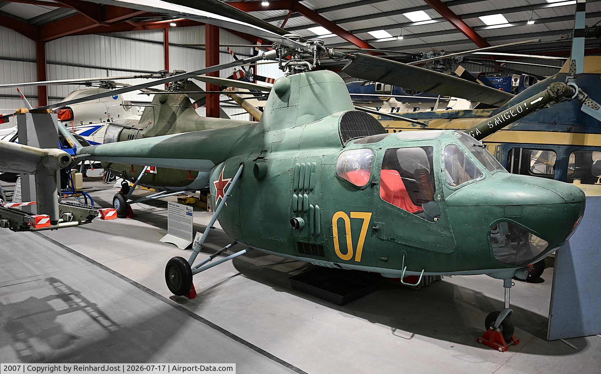 Aircraft 2007, Mil Mi-1, c/n S112007, As Sowjet Air Force 07 Yellow at The Helicopter Museum, Weston-super-Mare, UK, photo by ReinhardJost