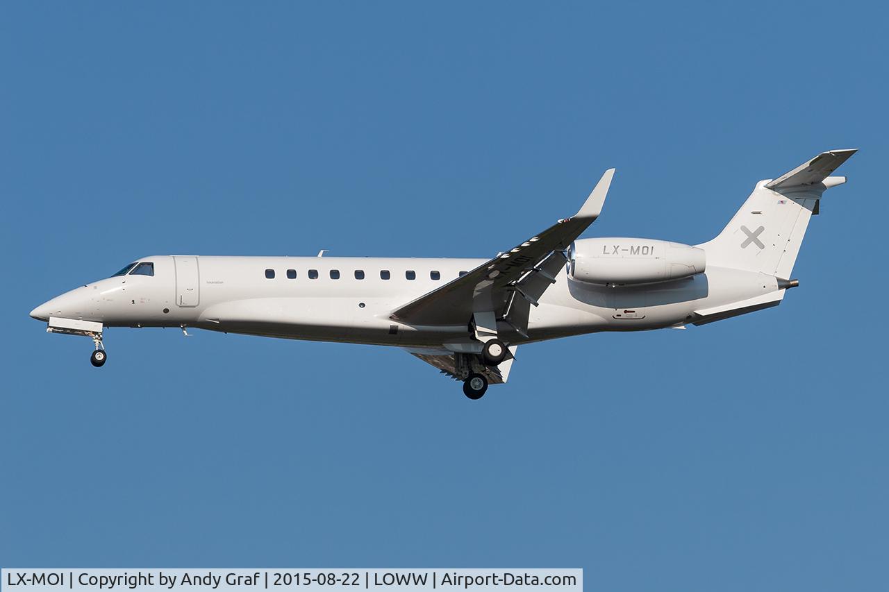 Aircraft LX-MOI, 2004 Embraer EMB-135BJ Legacy 600, c/n 14500841, Untitled EMB135, at LOWW, photo by Andy Graf