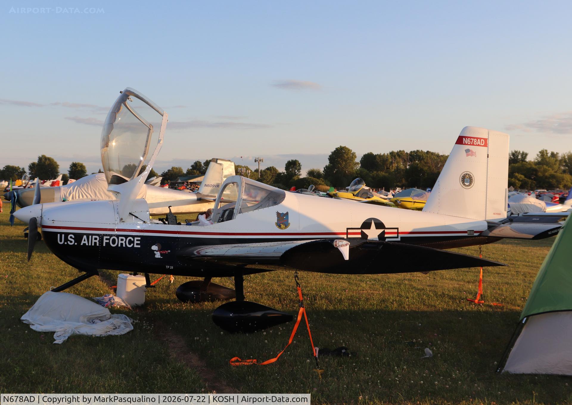 Aircraft N678AD, Vans RV-12, c/n 120093, Vans RV-12, at KOSH, photo by MarkPasqualino