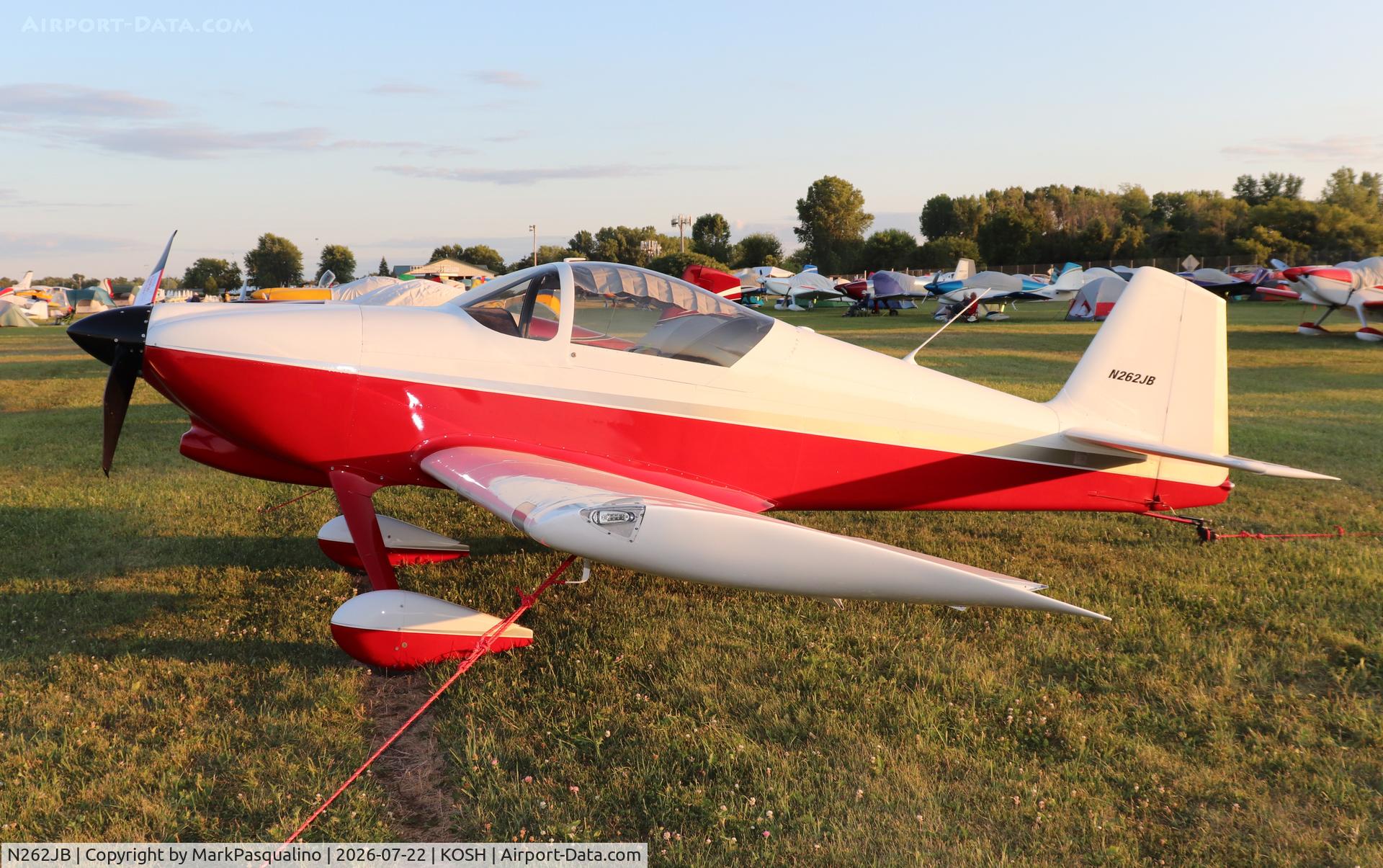 Aircraft N262JB, 1994 Vans RV-6, c/n 21660, Vans RV-6, at KOSH, photo by MarkPasqualino