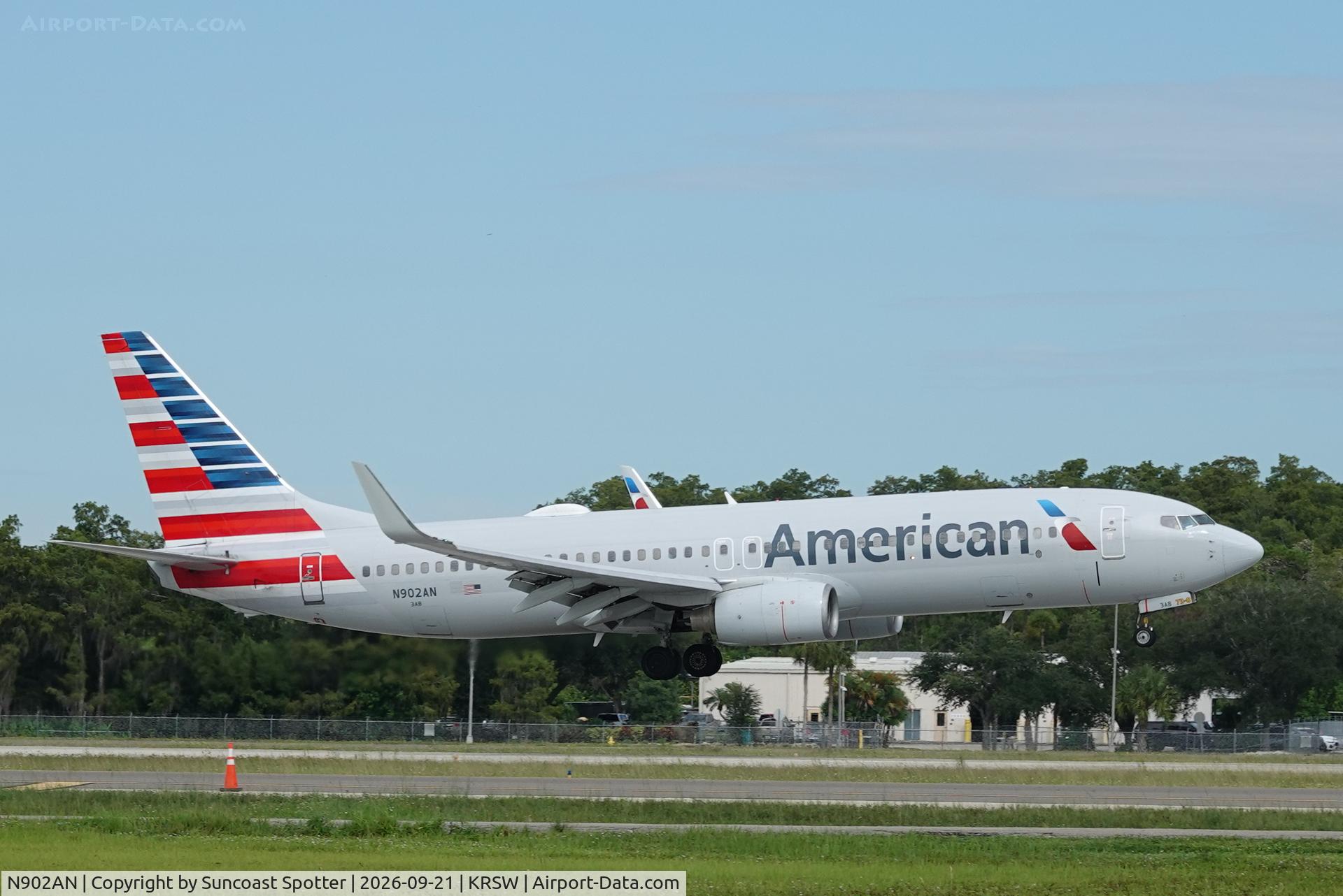 Aircraft N902AN, 1999 Boeing 737-823, c/n 29504, American 2437 arrives at Southwest Florida International Airport following flight from Chicago-O’Hare International Airport, at KRSW, photo by Suncoast Spotter