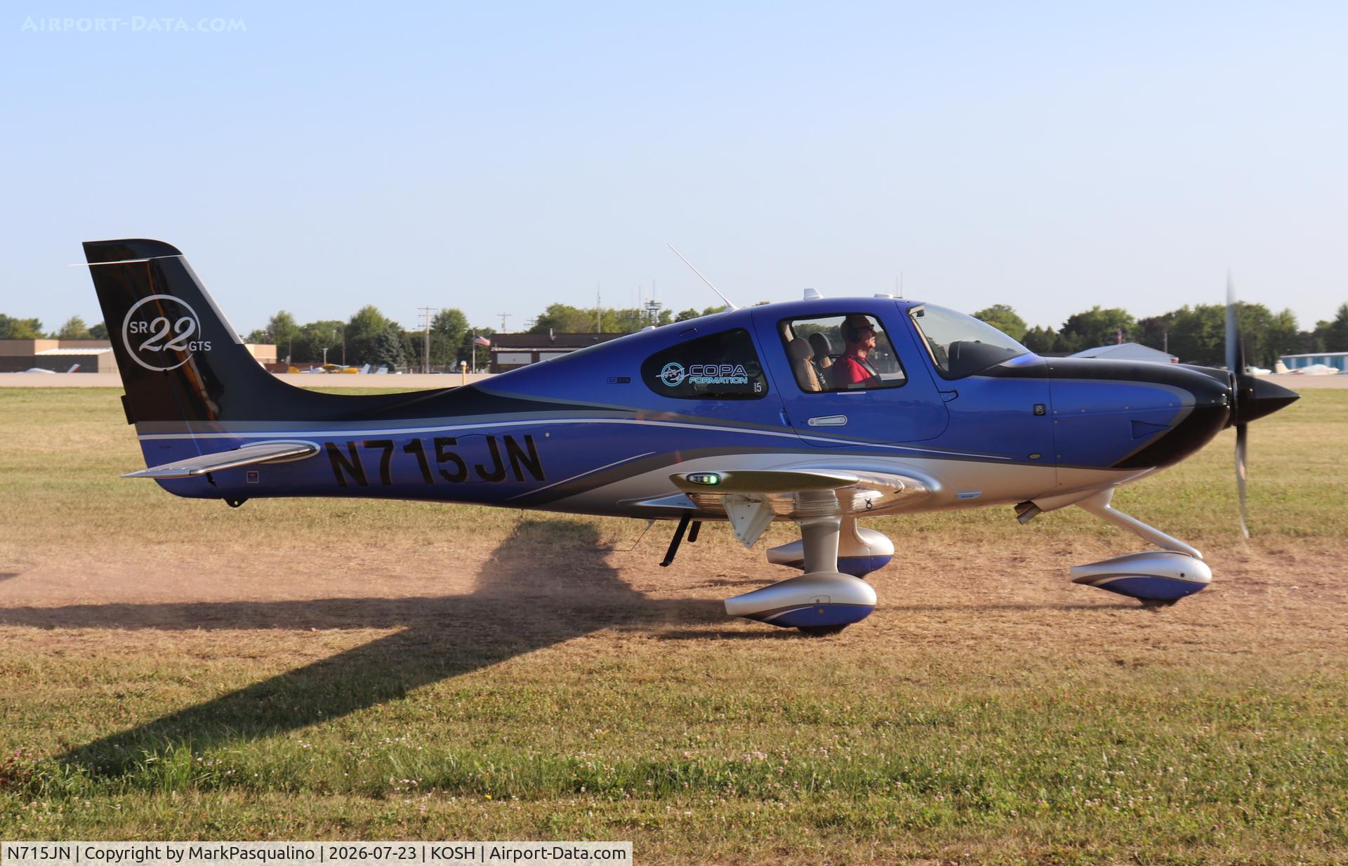 Aircraft N715JN, 2013 Cirrus Design Corp SR22, c/n 3958, Cirrus SR22, at KOSH, photo by MarkPasqualino