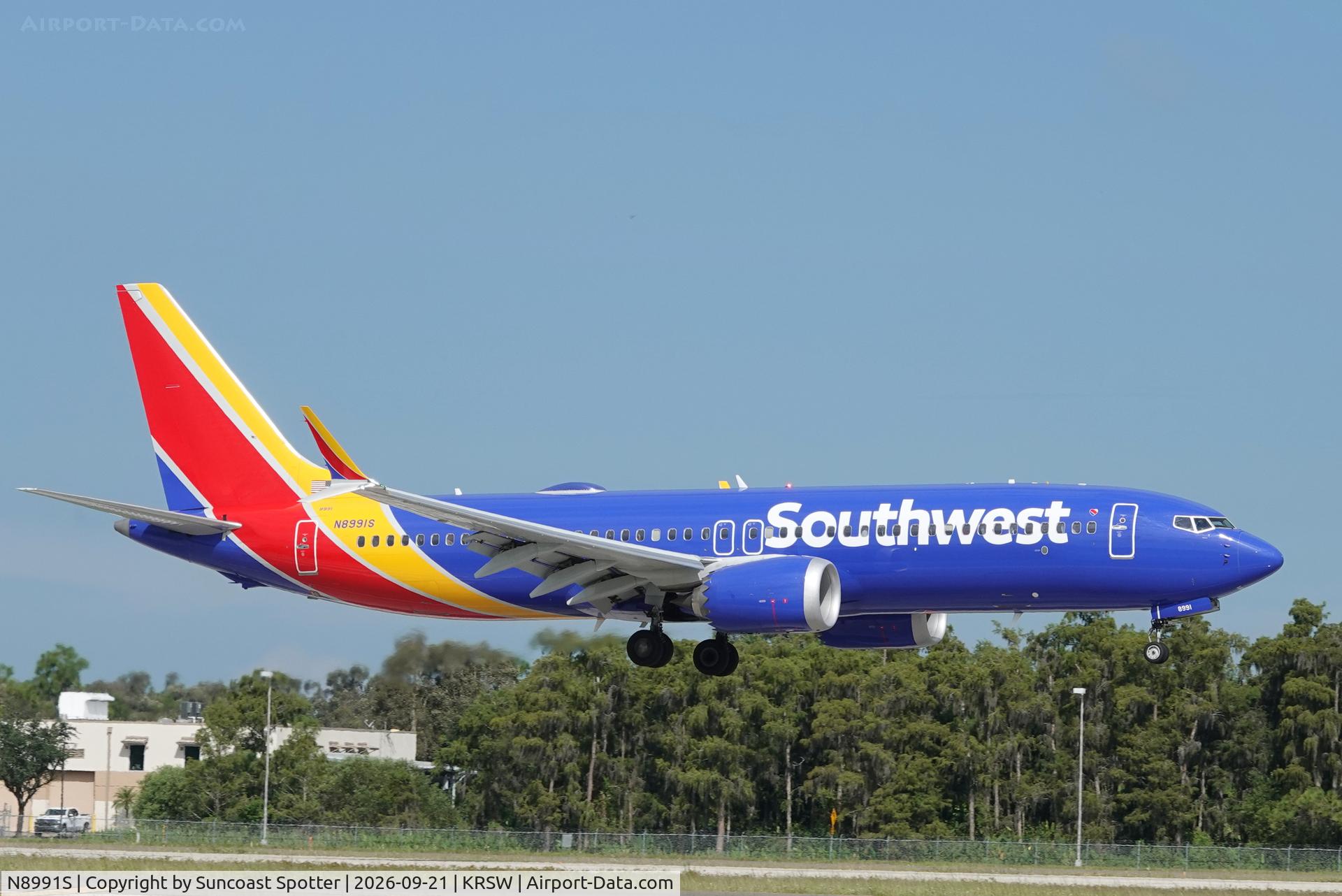 Aircraft N8991S, 2026 Boeing 737 MAX 8, c/n 69919 l/n 9476, Southwest 1066 arrives at Southwest Florida International Airport following flight from Baltimore-Washington International Airport, at KRSW, photo by Suncoast Spotter