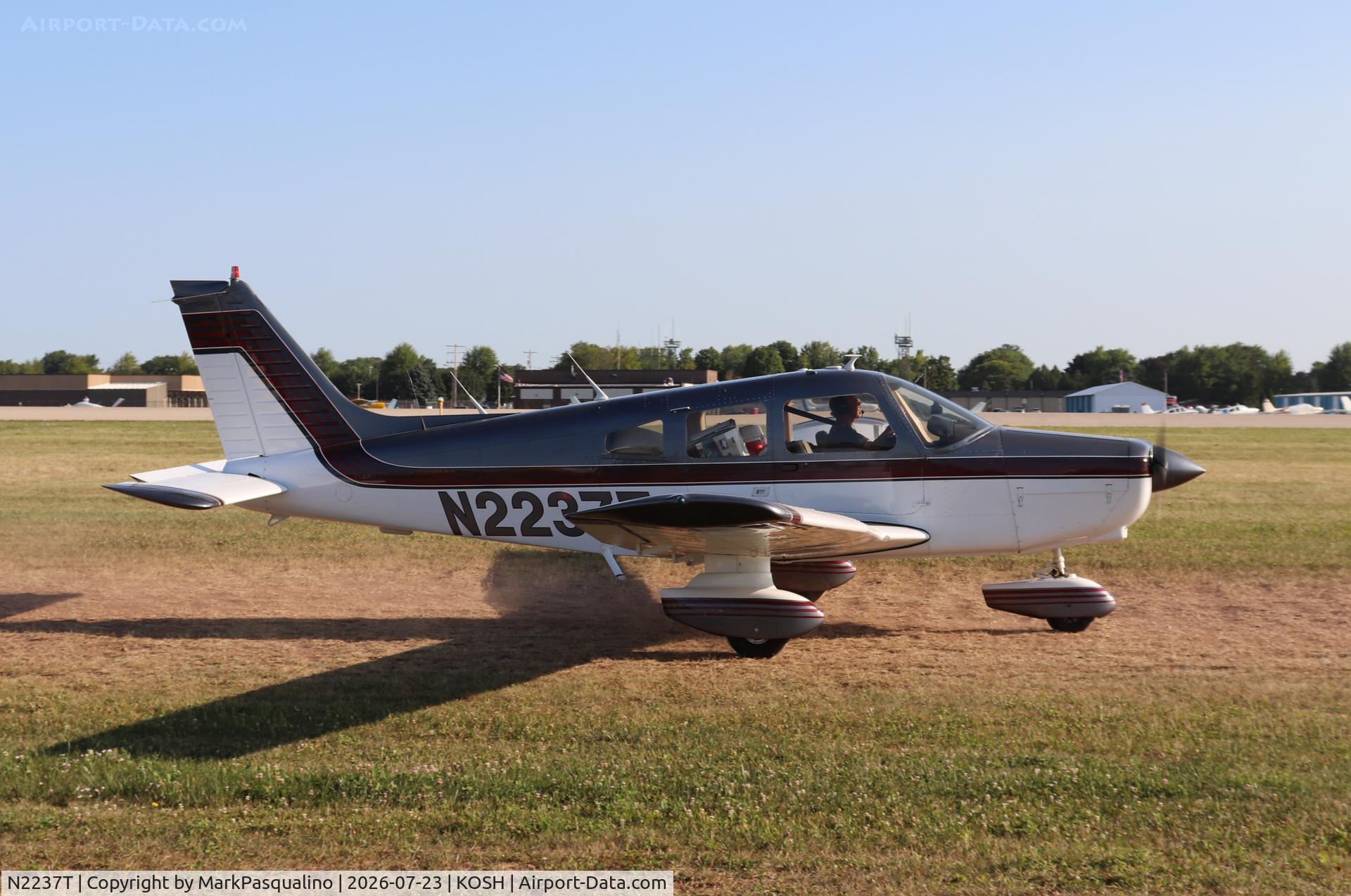 Aircraft N2237T, 1979 Piper PA-28-161 Warrior II, c/n 28-7916302, Piper PA-28-161, at KOSH, photo by MarkPasqualino