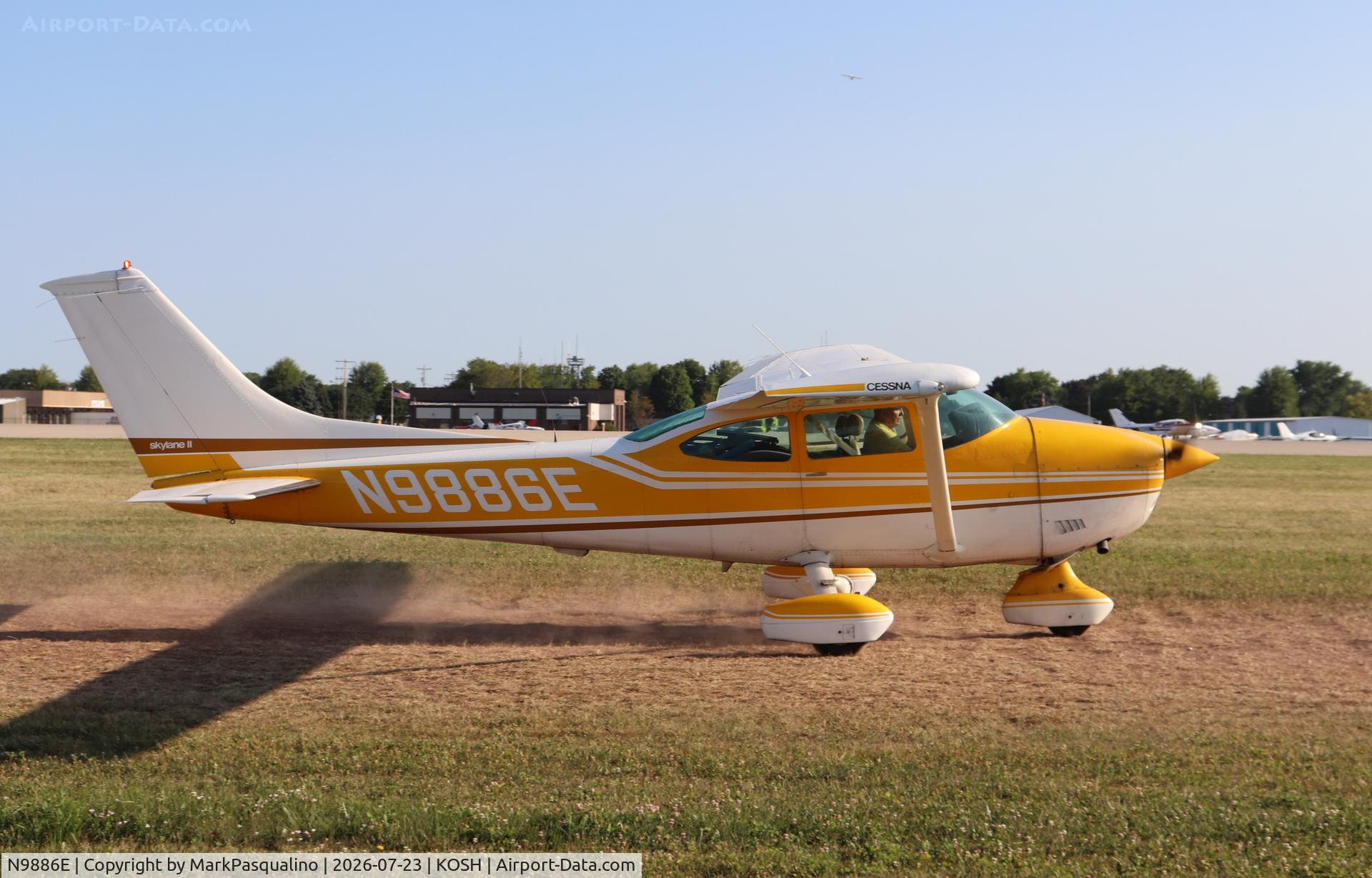 Aircraft N9886E, 1975 Cessna 182P Skylane, c/n 18263947, Cessna 182P, at KOSH, photo by MarkPasqualino