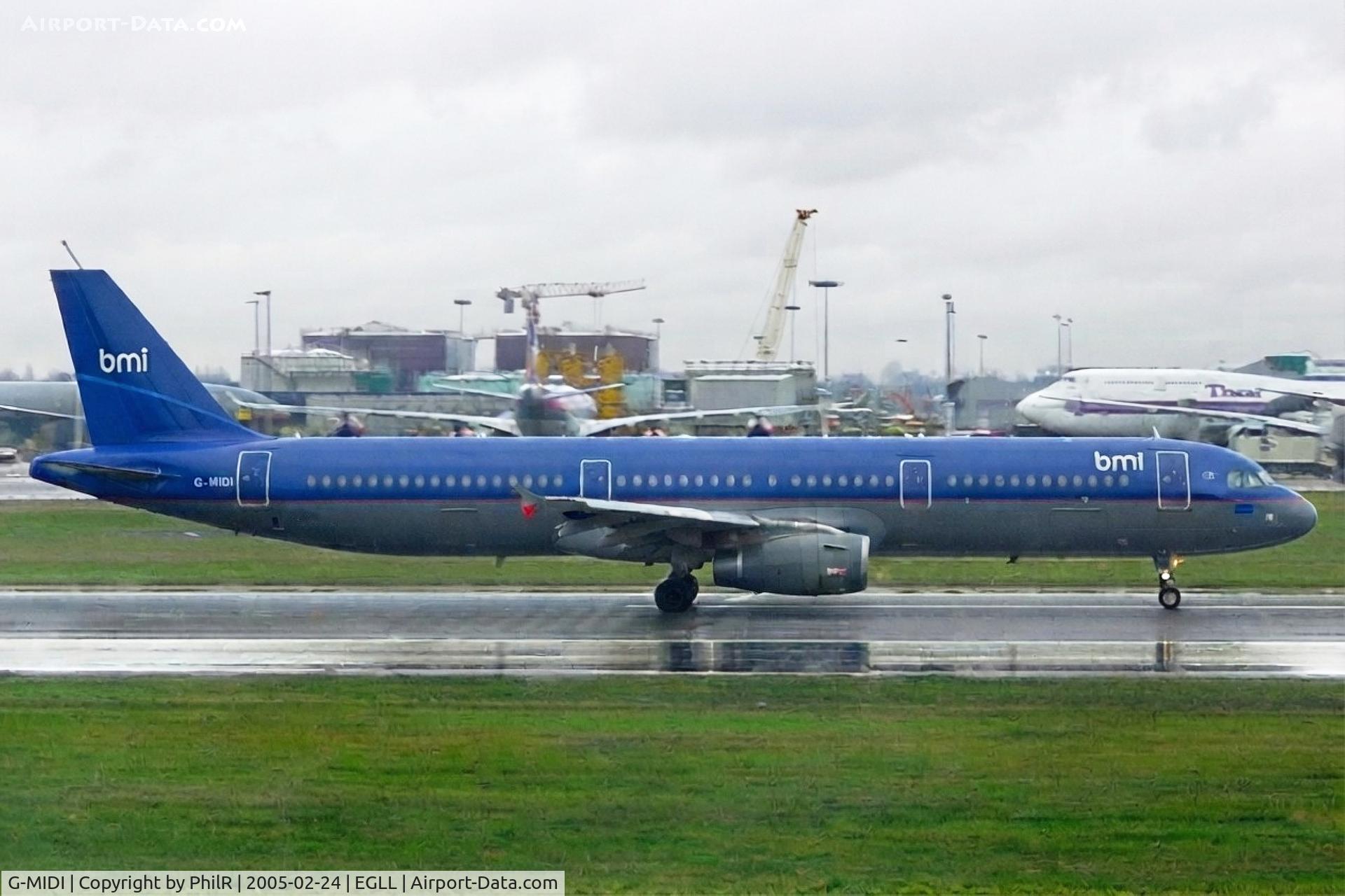 Aircraft G-MIDI, 1999 Airbus A321-231, c/n 974, G-MIDI 1999 A321-200 BMI LHR, at EGLL, photo by PhilR