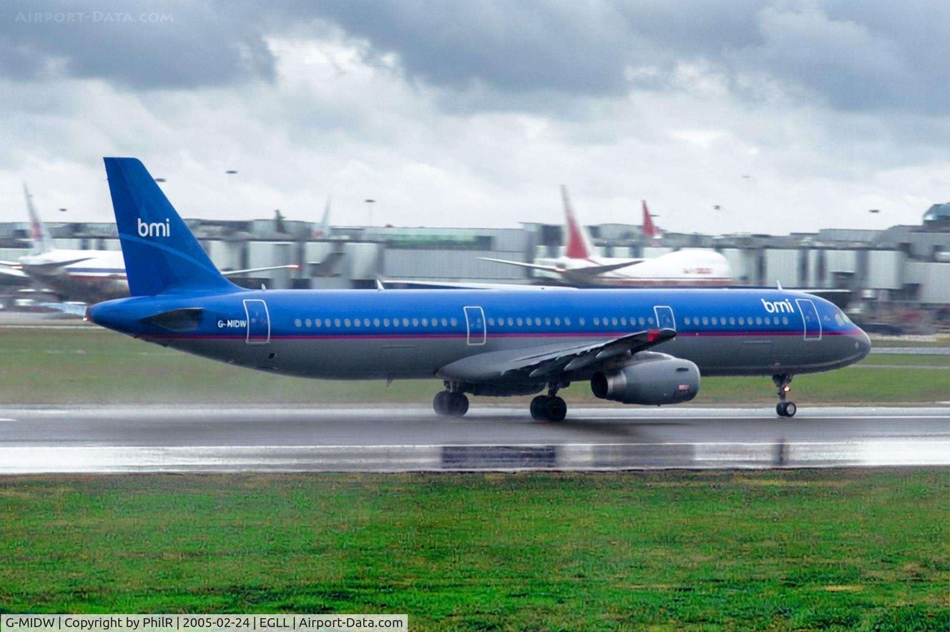 Aircraft G-MIDW, 2000 Airbus A320-232, c/n 1183, G-MIDW 2000 A320-200 BMI LHR, at EGLL, photo by PhilR