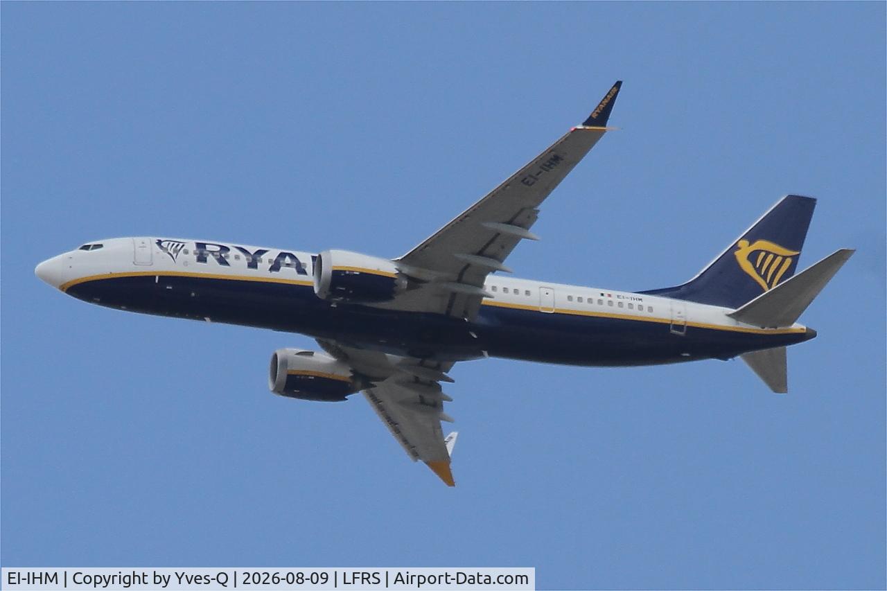 Aircraft EI-IHM, Boeing 8200 MAX, c/n 62359 / 8649, Boeing 737 MAX 8-200, Climbing from rwy 03, Nantes-Atlantique airport (LFRS-NTE), at LFRS, photo by Yves-Q