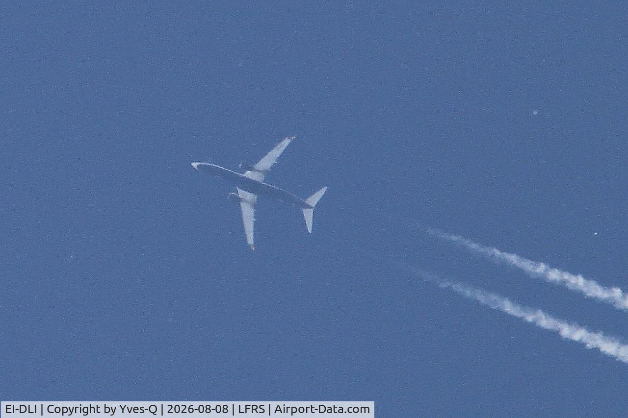 Aircraft EI-DLI, 2006 Boeing 737-8AS, c/n 33591 l/n 1894, Boeing 737-8AS, Flight over Nantes-Atlantique airport (LFRS-NTE), at LFRS, photo by Yves-Q