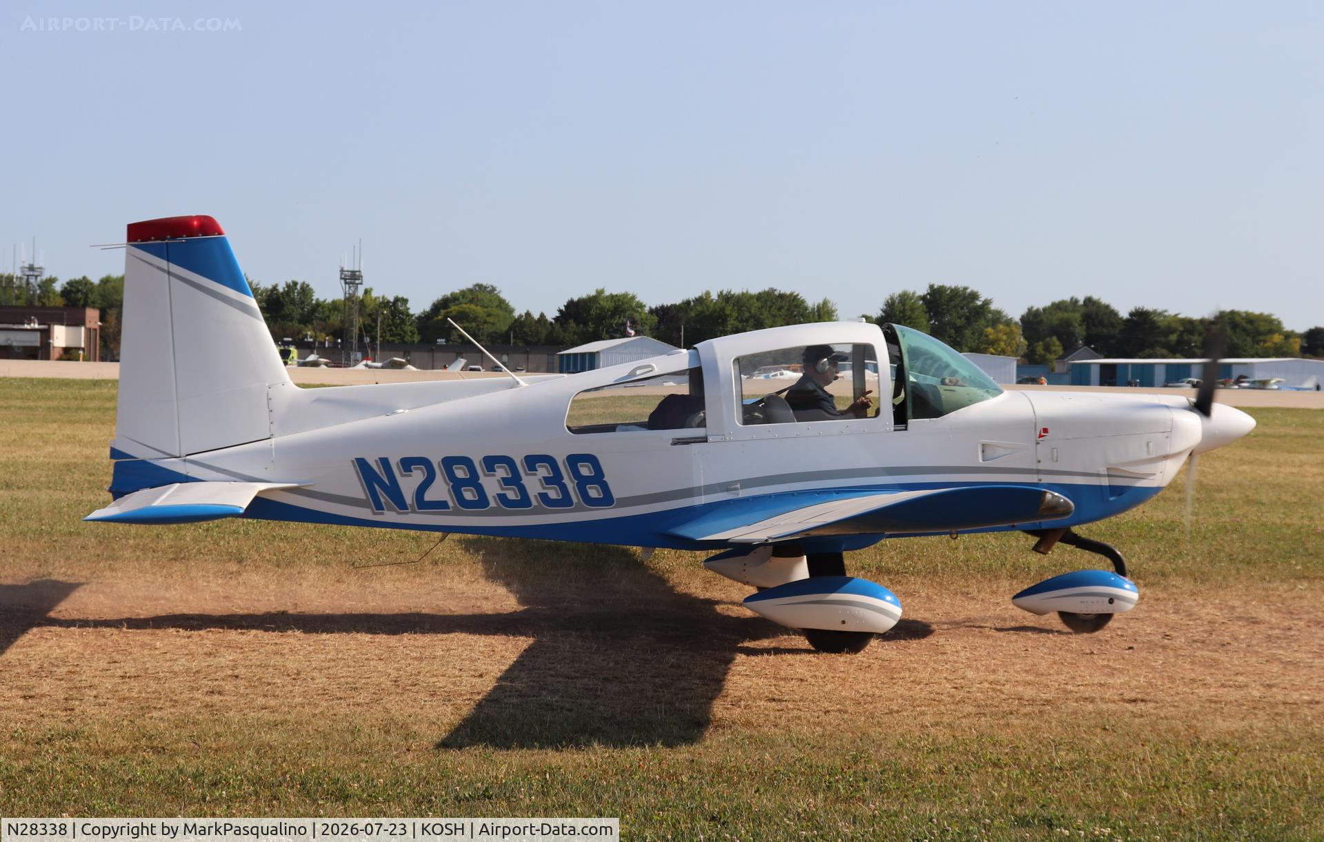 Aircraft N28338, 1977 Grumman American AA-5B Tiger, c/n AA5B0569, Grumman American AA-5B, at KOSH, photo by MarkPasqualino