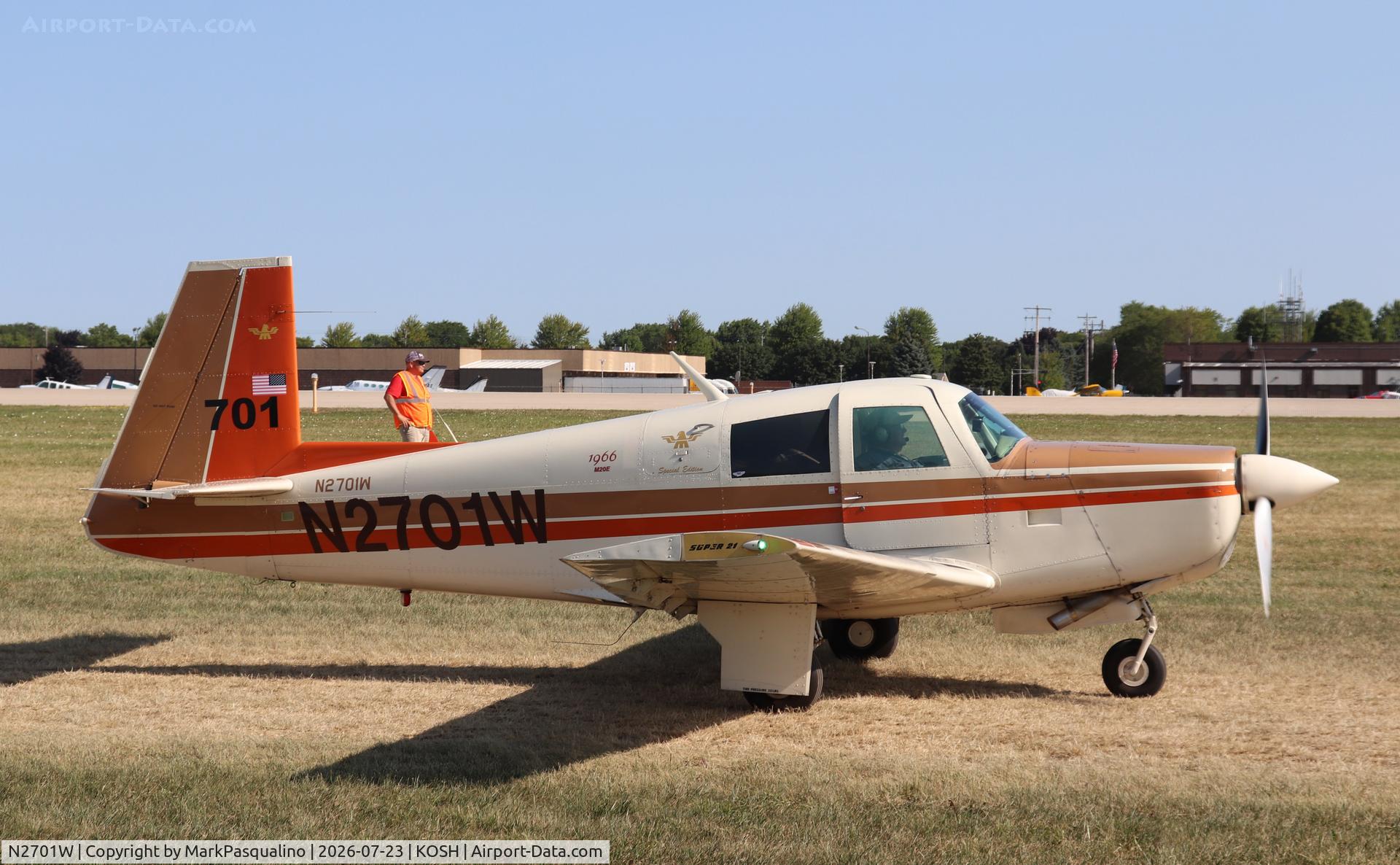 Aircraft N2701W, 1966 Mooney M20E, c/n 1016, Mooney M20E, at KOSH, photo by MarkPasqualino