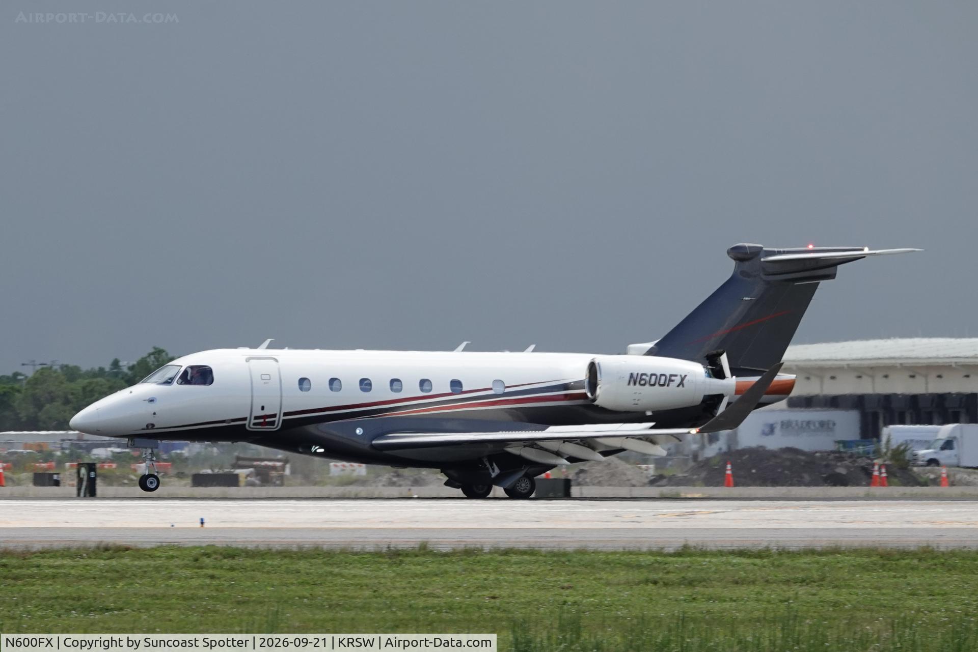 Aircraft N600FX, 2022 Embraer Sa EMB-550, c/n 55020159, Flexjet 600 arrives at Southwest Florida International Airport following flight from Heber City Municipal Airport, at KRSW, photo by Suncoast Spotter
