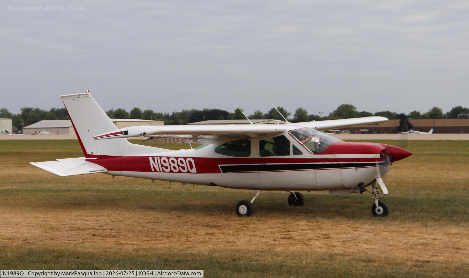 Aircraft N1989Q, 1973 Cessna 177RG Cardinal, c/n 177RG0389, Cessna 177RG, at KOSH, photo by MarkPasqualino