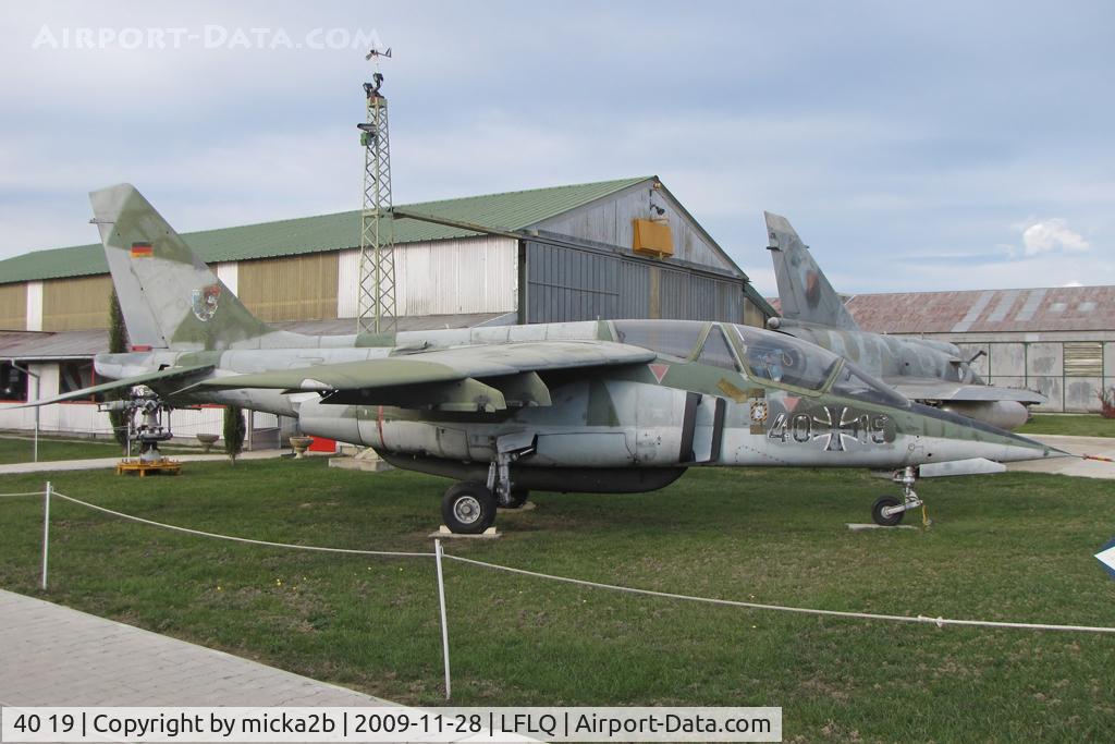 Aircraft 40 19, 1979 Dassault-Dornier Alpha Jet A, c/n 0019, Preserved, at LFLQ, photo by micka2b