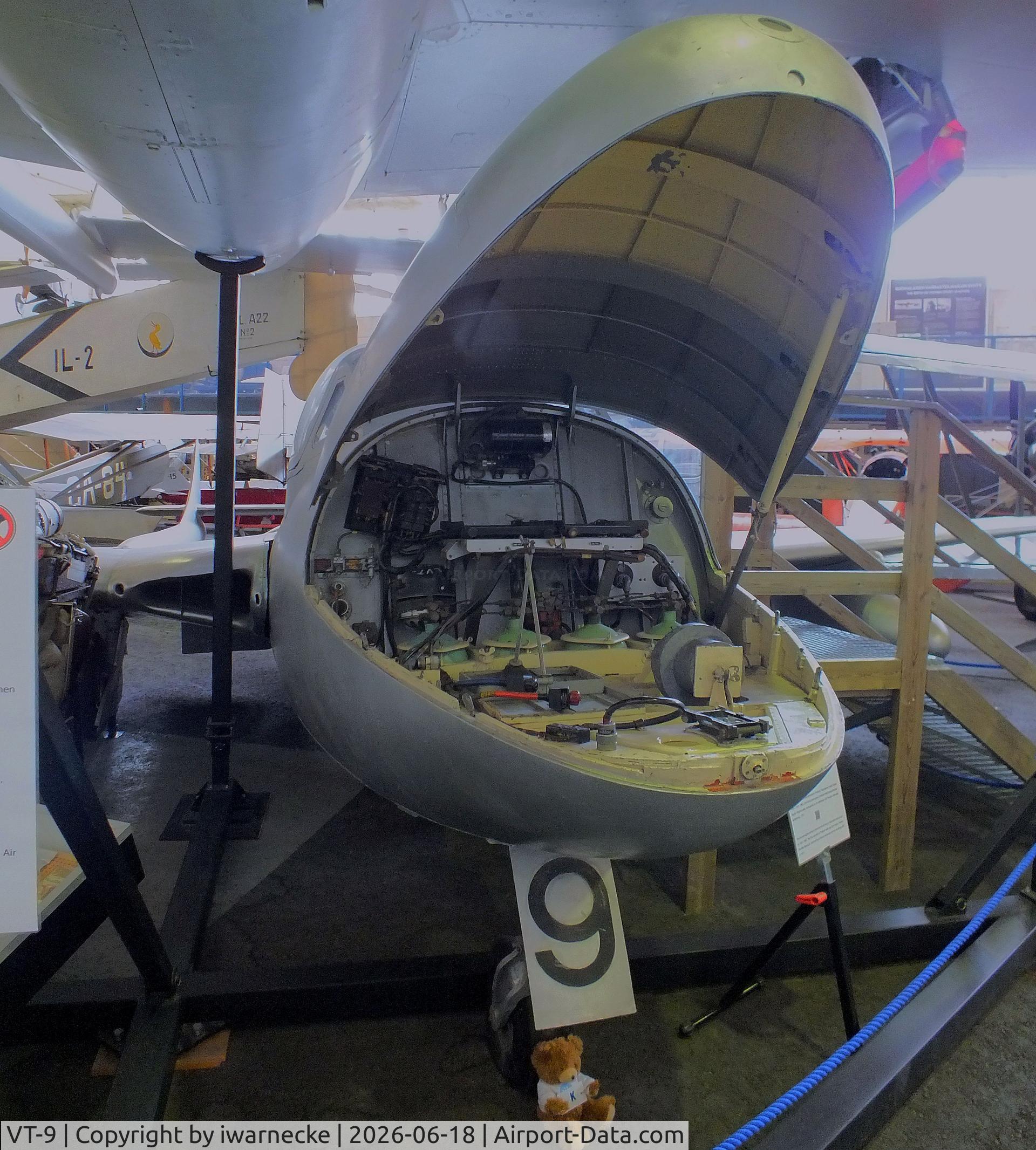 Aircraft VT-9, 1956 De Havilland Vampire T.55, c/n 15720/VT0699, De Havilland D.H.115 Vampire T55 at the Suomen Ilmailumuseo (Finnish Aviation Museum), Vantaa, photo by iwarnecke