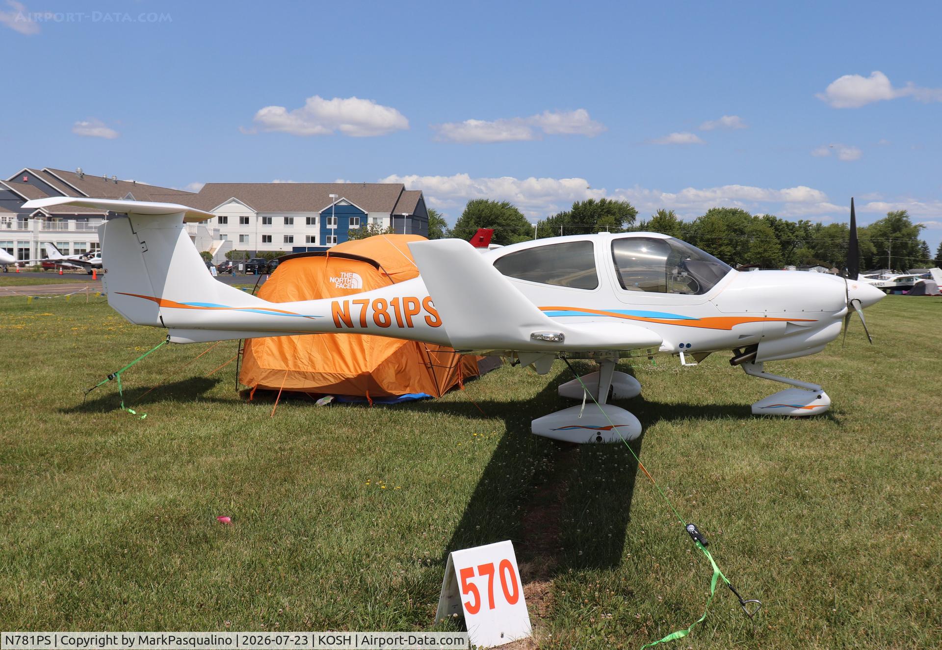 Aircraft N781PS, 2022 Diamond DA40 NG Diamond Star, c/n 40.NC203, Diamond DA 40 NG, at KOSH, photo by MarkPasqualino