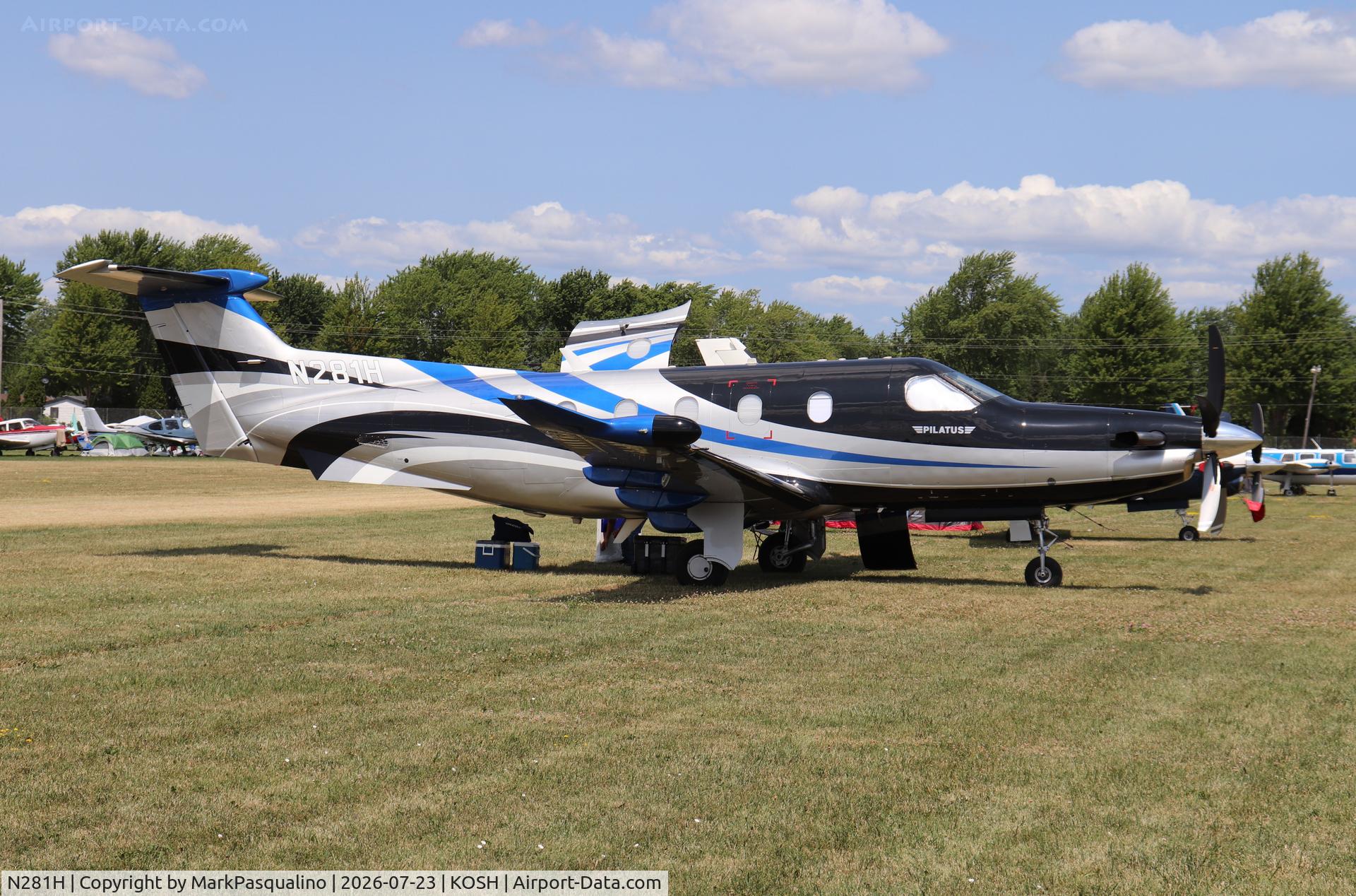 Aircraft N281H, 2007 Pilatus PC-12/47, c/n 799, Pilatus PC-12/47, at KOSH, photo by MarkPasqualino