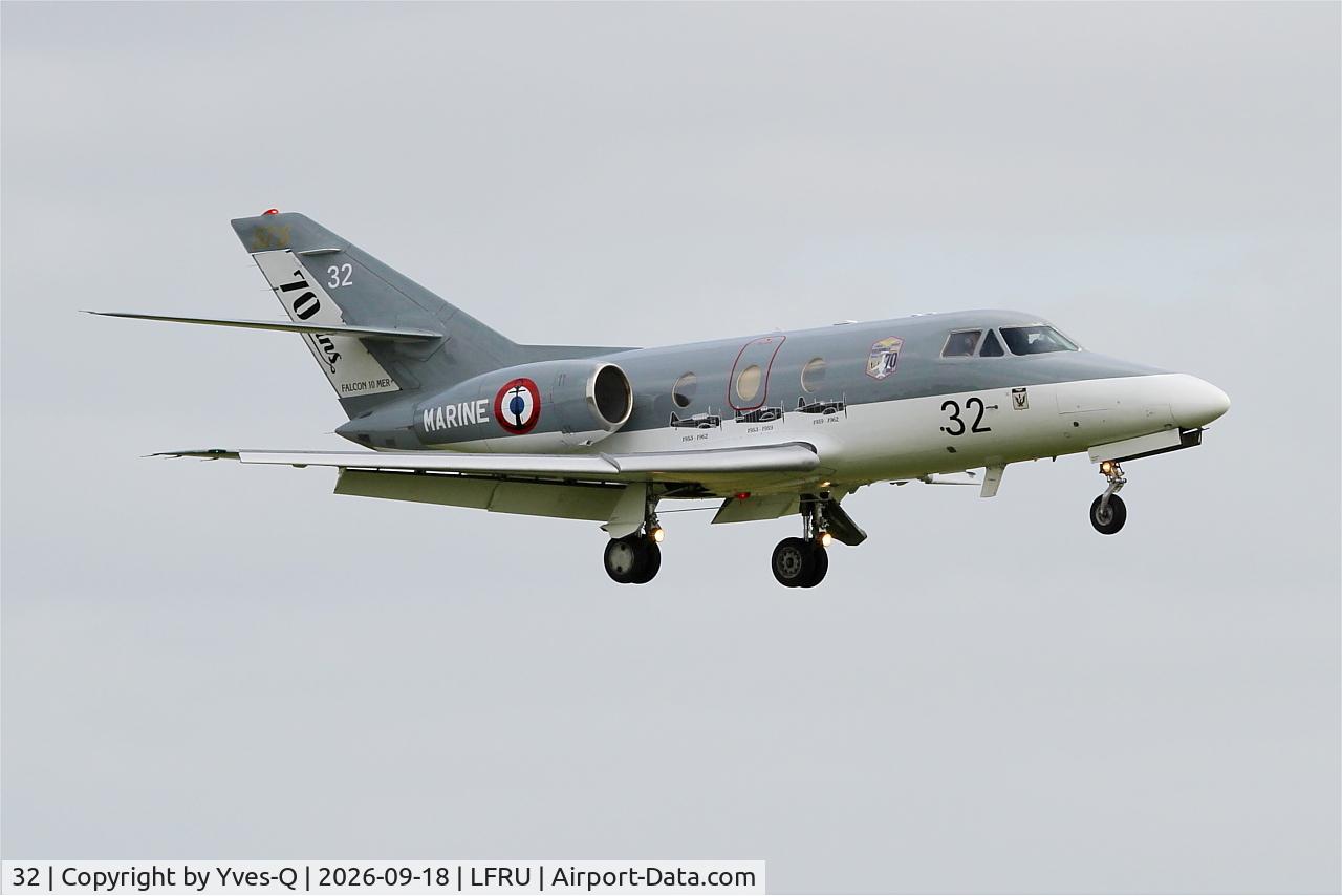 Aircraft 32, 1974 Dassault Falcon 10MER, c/n 32, Dassault Falcon 10MER, On final rwy 22, Morlaix-Ploujean airport (LFRU-MXN), at LFRU, photo by Yves-Q
