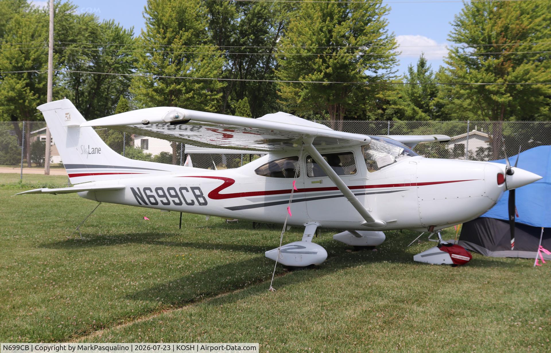 Aircraft N699CB, 2001 Cessna 182T Skylane, c/n 18281033, Cessna 182T, at KOSH, photo by MarkPasqualino