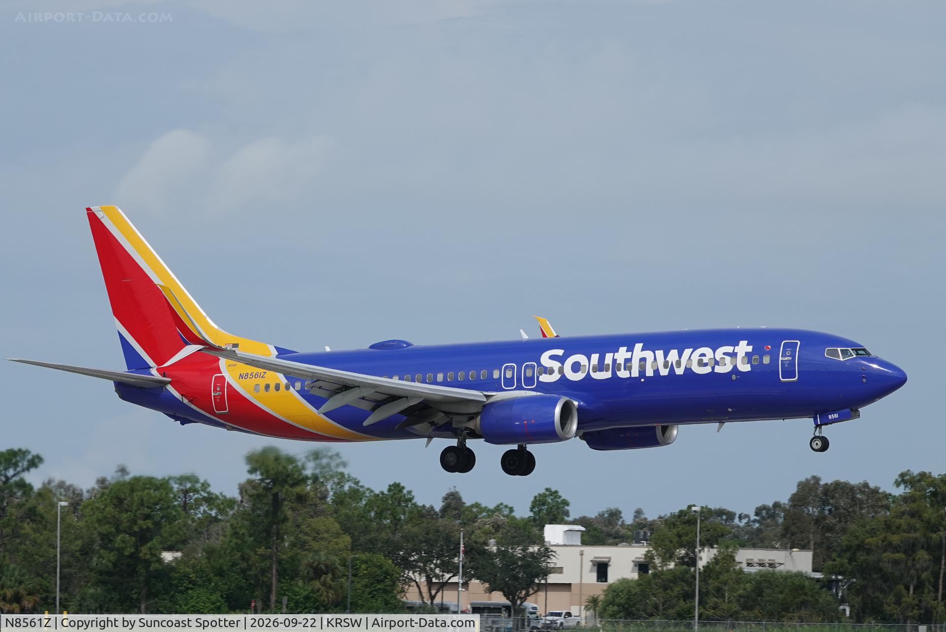 Aircraft N8561Z, 2018 Boeing 737-8H4, c/n 63585 l/n 6766, Southwest 1066 arrives at Southwest Florida International Airport following flight from Baltimore-Washington International Airport, at KRSW, photo by Suncoast Spotter