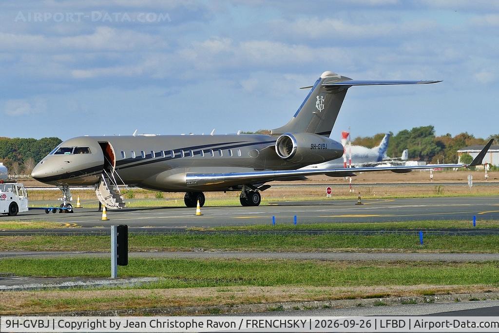 Aircraft 9H-GVBJ, 2007 Bombardier Global Express XRS, c/n 9252, Malaga (AGP) Bordeaux (BOD) Malaga (AGP) FJO97, at LFBD, photo by Jean Christophe Ravon / FRENCHSKY
