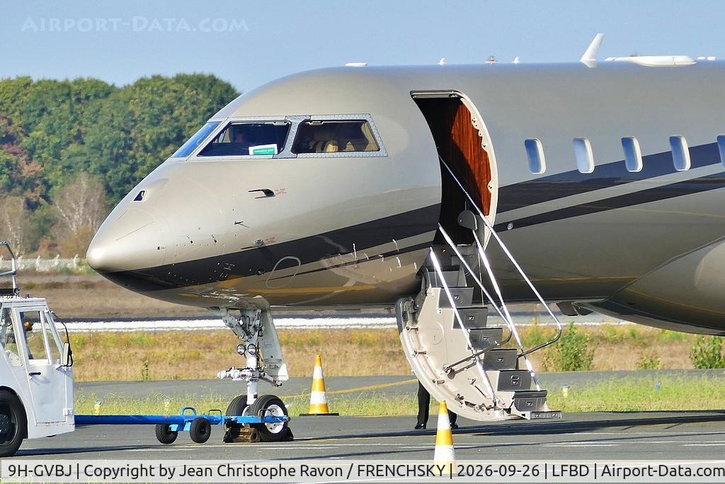 Aircraft 9H-GVBJ, 2007 Bombardier Global Express XRS, c/n 9252, Malaga (AGP) Bordeaux (BOD) Malaga (AGP) FJO97, at LFBD, photo by Jean Christophe Ravon / FRENCHSKY