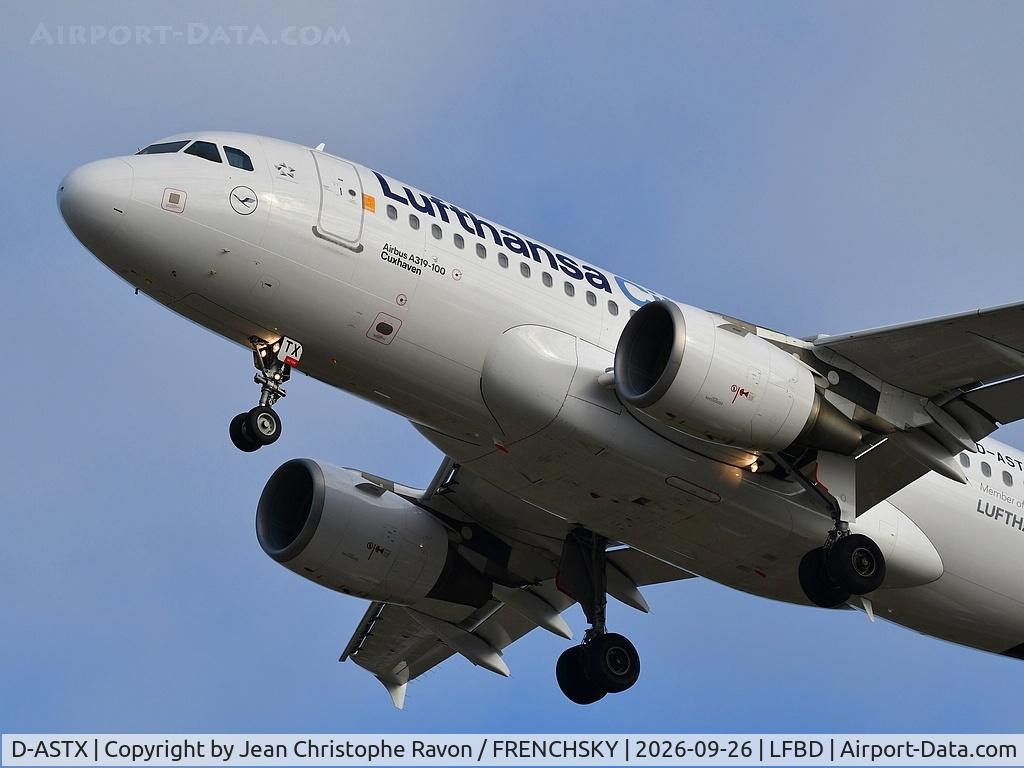 Aircraft D-ASTX, 2007 Airbus A319-111, c/n 3202, Munich (MUC) Bordeaux (BOD) VL2258, at LFBD, photo by Jean Christophe Ravon / FRENCHSKY