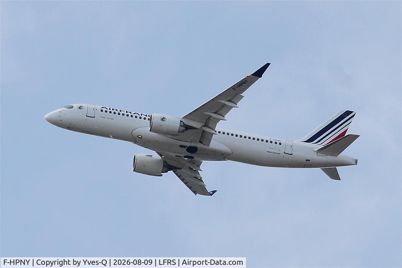Aircraft F-HPNY, 2025 Airbus A220-371, c/n 55393, Airbus A220-371, Climbing from rwy 03, Nantes-Atlantique airport (LFRS-NTE), at LFRS, photo by Yves-Q