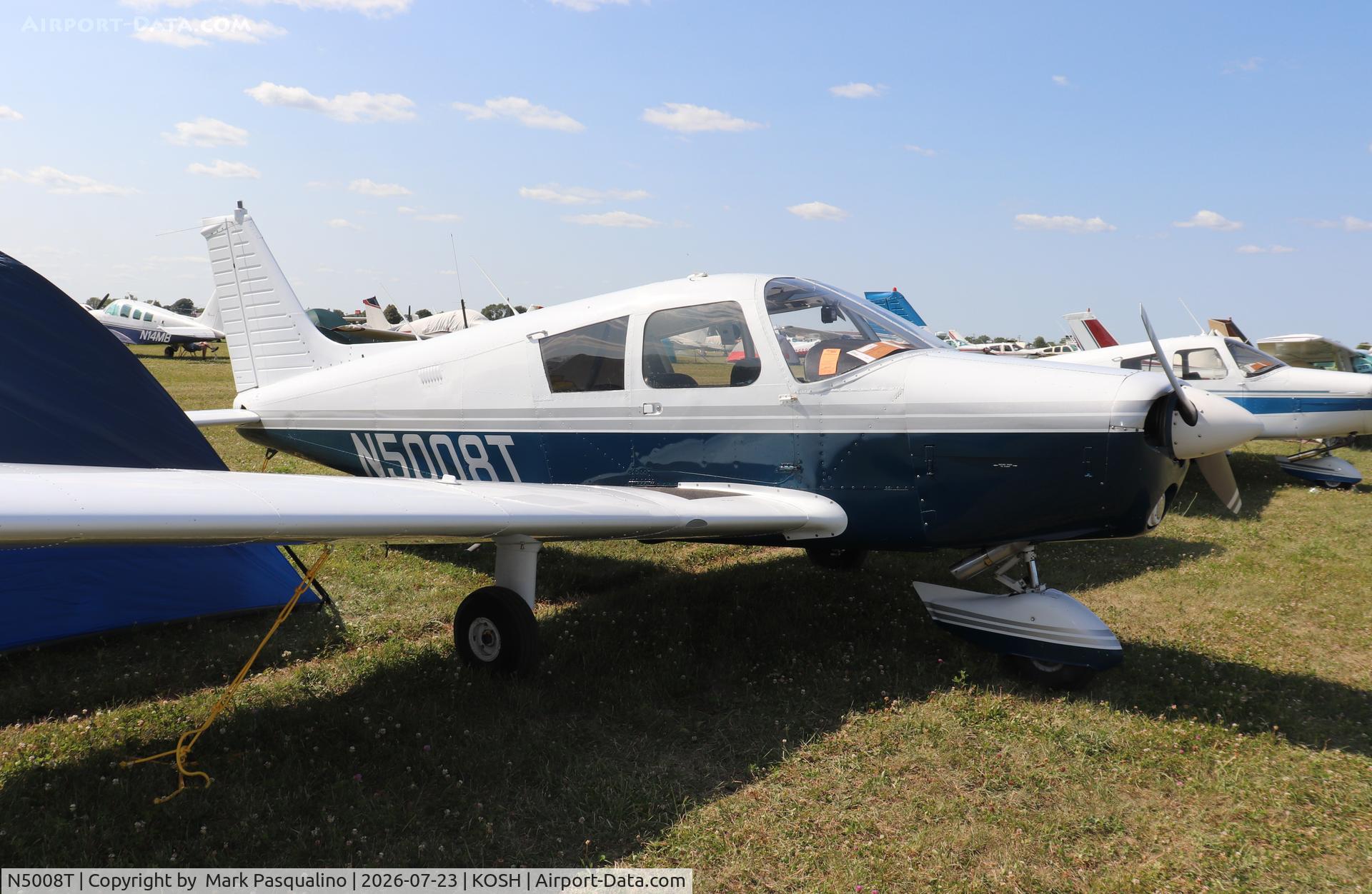 Aircraft N5008T, 1972 Piper PA-28-140, c/n 28-7225311, Piper PA-28-140, at KOSH, photo by Mark Pasqualino